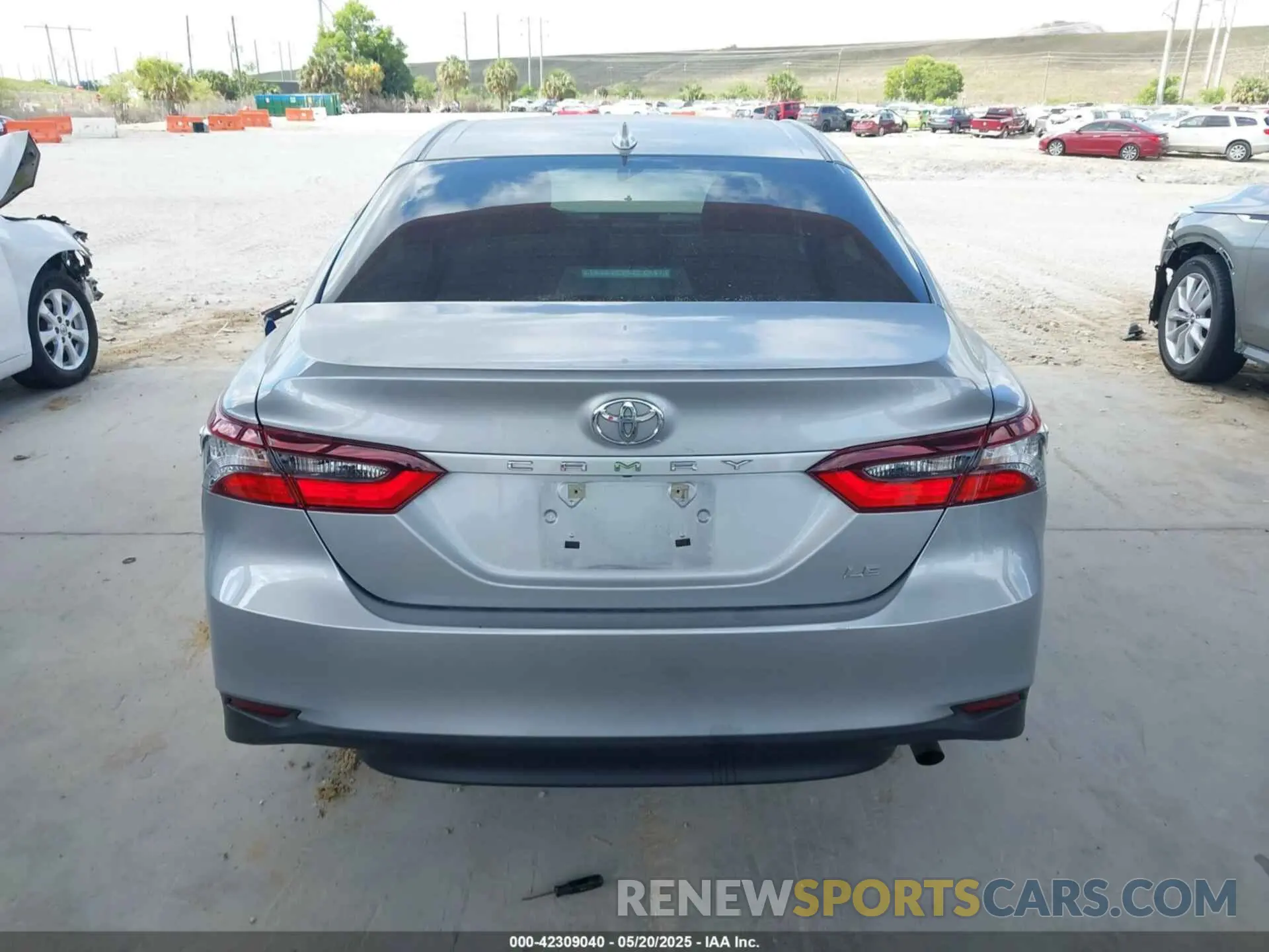 16 Photograph of a damaged car 4T1C11AK4PU139482 TOYOTA CAMRY 2023