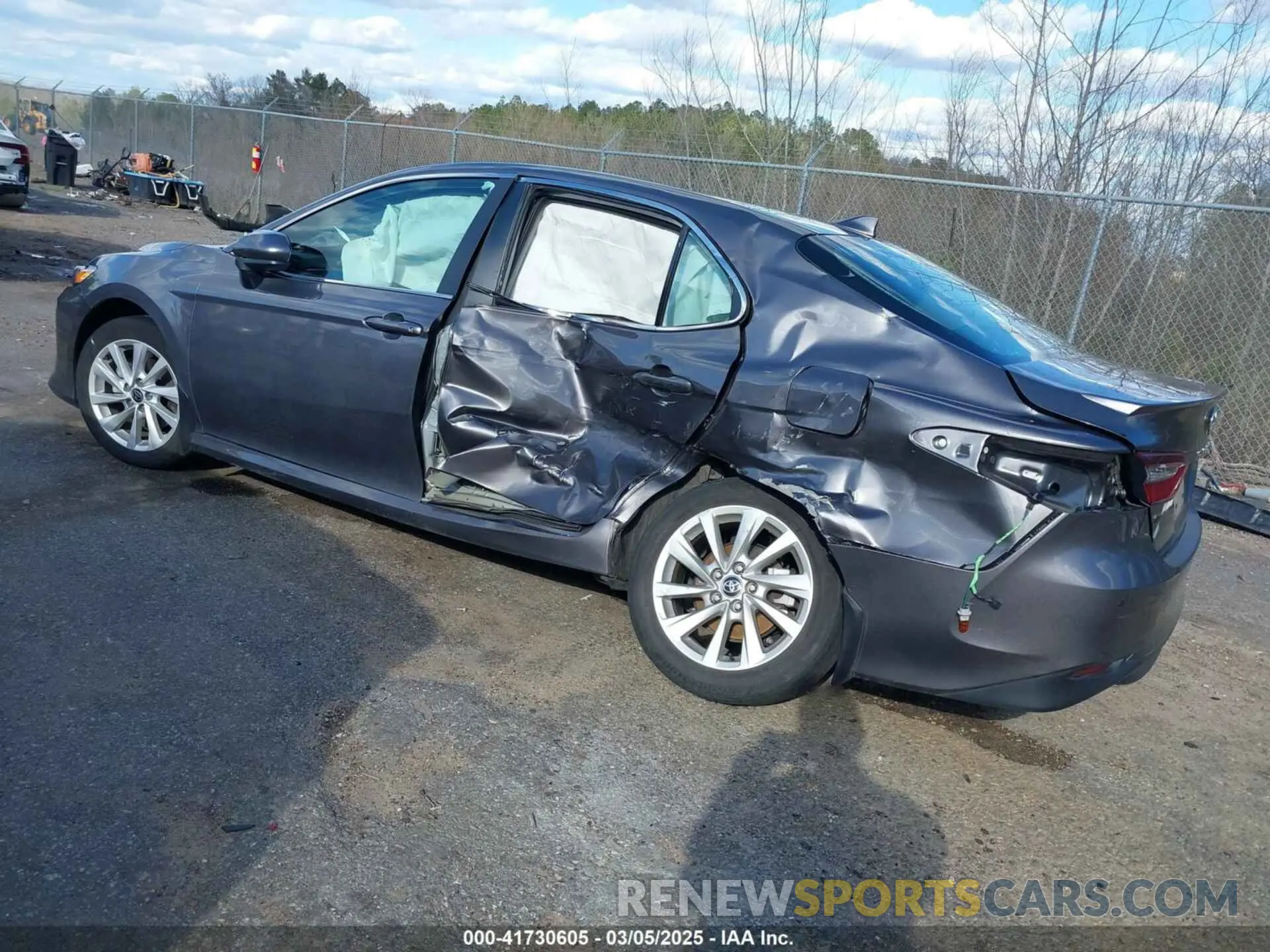 3 Photograph of a damaged car 4T1C11AK4PU733165 TOYOTA CAMRY 2023