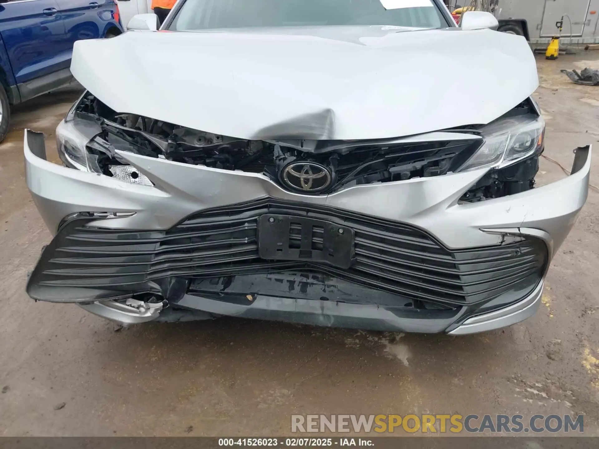 6 Photograph of a damaged car 4T1C11AK4PU805255 TOYOTA CAMRY 2023