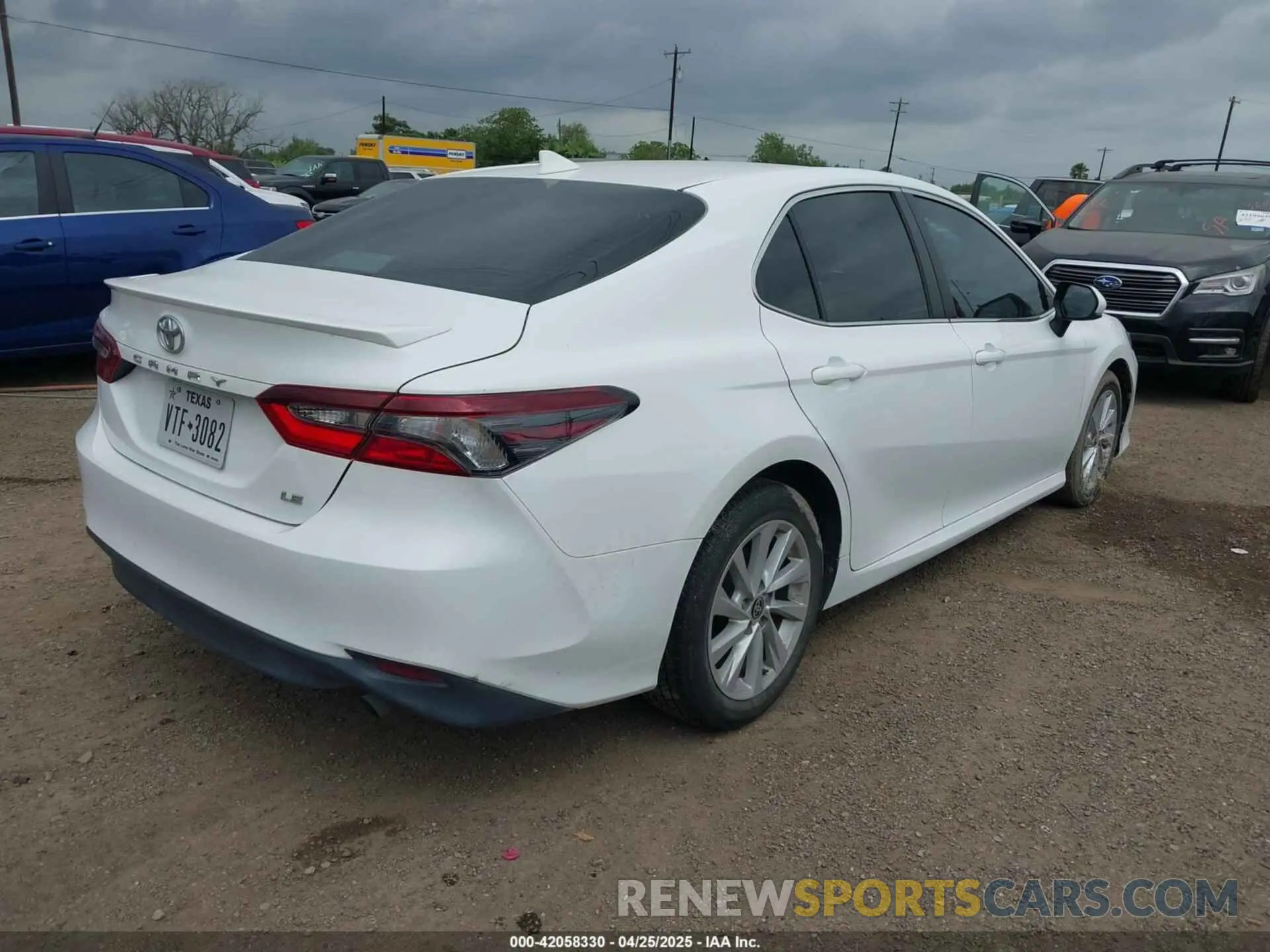 4 Photograph of a damaged car 4T1C11AK5PU125011 TOYOTA CAMRY 2023