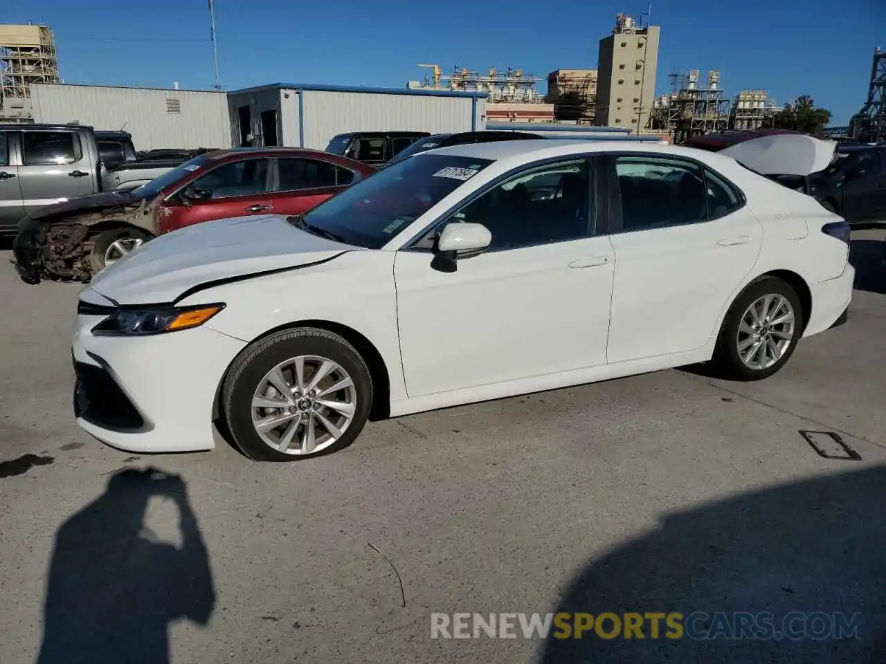 1 Photograph of a damaged car 4T1C11AK5PU745132 TOYOTA CAMRY 2023