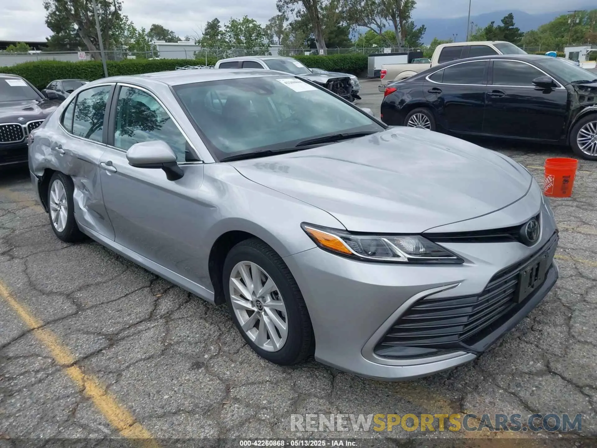 1 Photograph of a damaged car 4T1C11AK5PU756518 TOYOTA CAMRY 2023