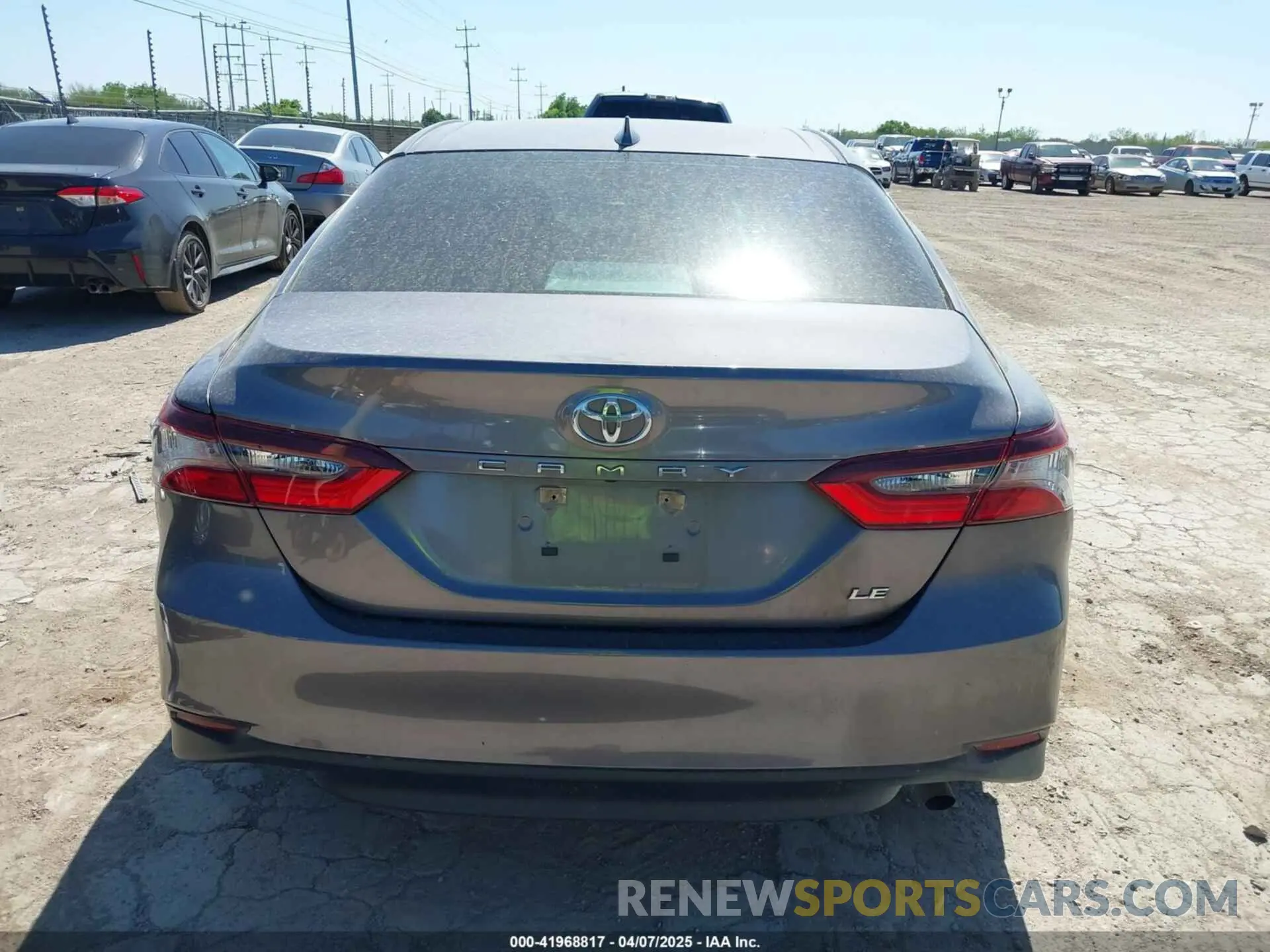 17 Photograph of a damaged car 4T1C11AK6PU086669 TOYOTA CAMRY 2023