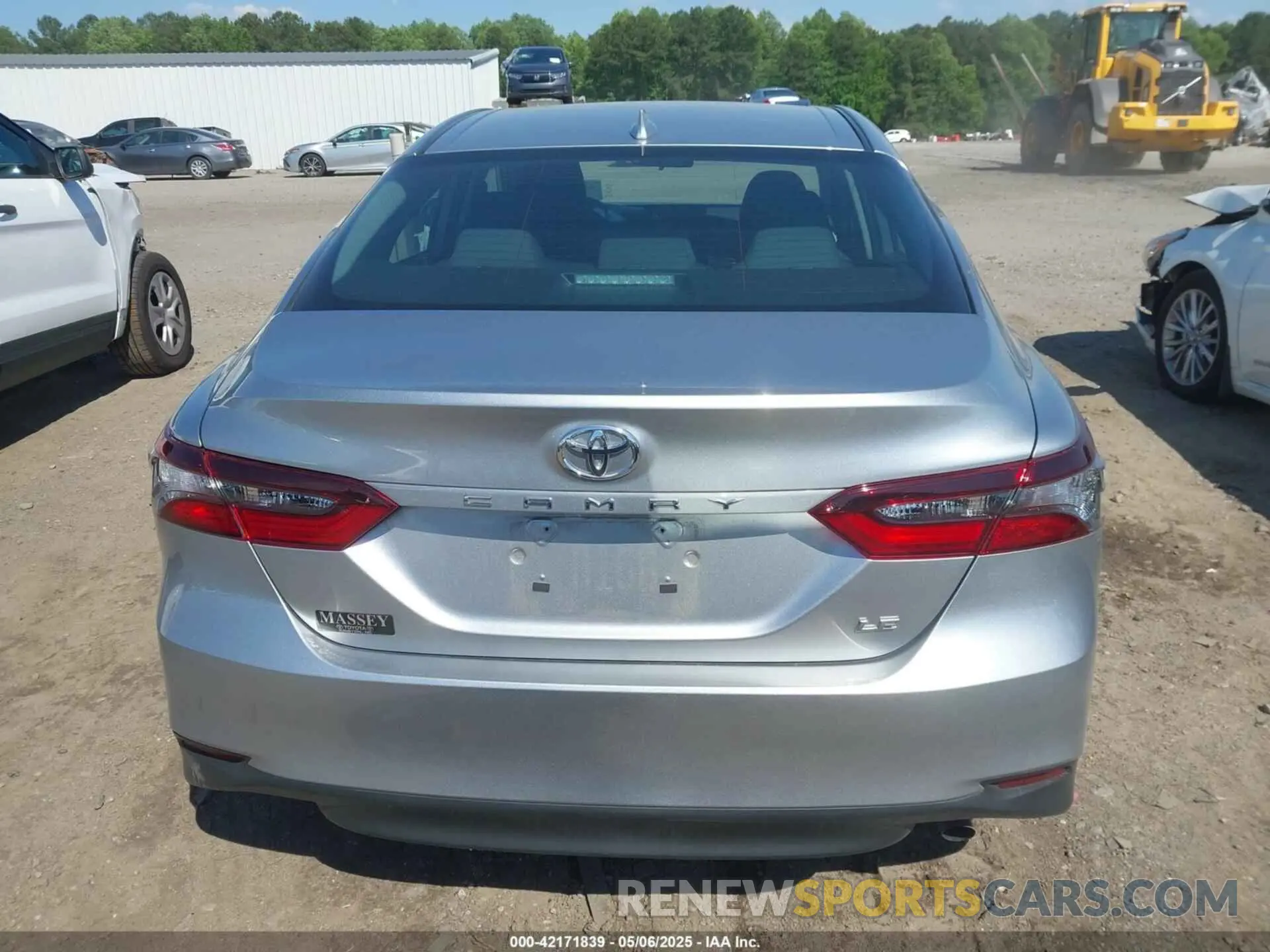 17 Photograph of a damaged car 4T1C11AK6PU797143 TOYOTA CAMRY 2023