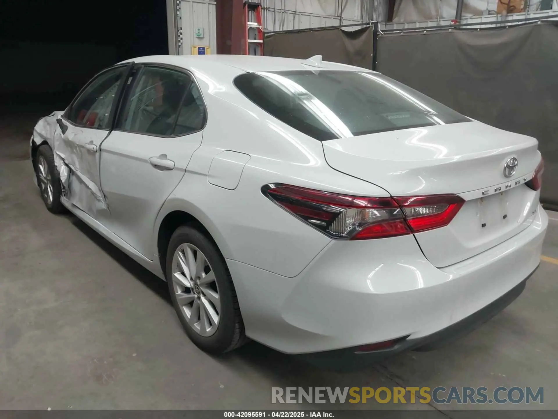 3 Photograph of a damaged car 4T1C11AK7PU105987 TOYOTA CAMRY 2023