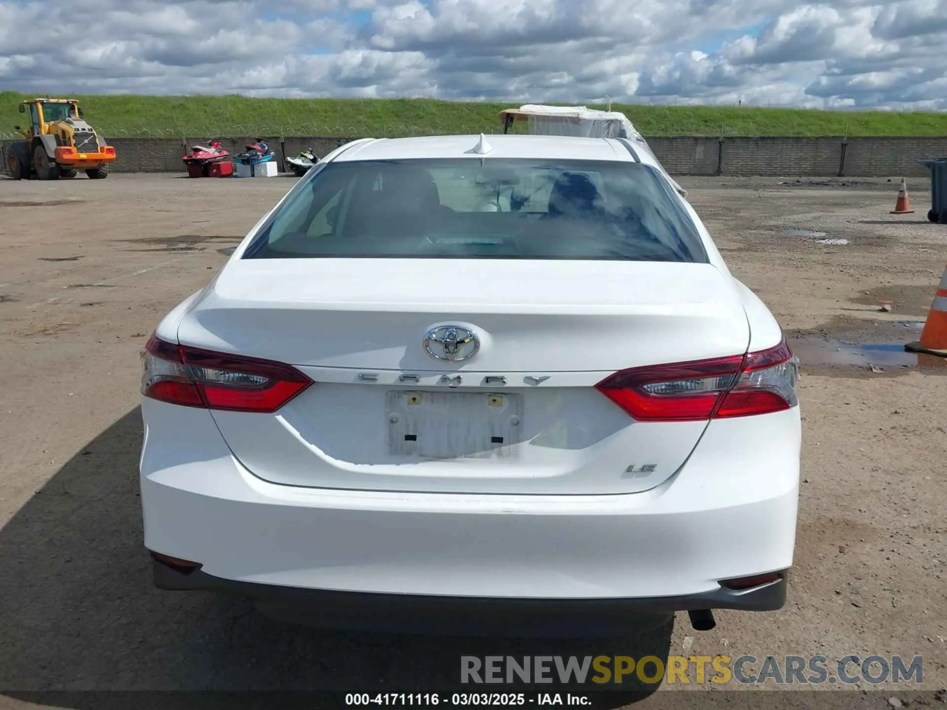 16 Photograph of a damaged car 4T1C11AK7PU135832 TOYOTA CAMRY 2023