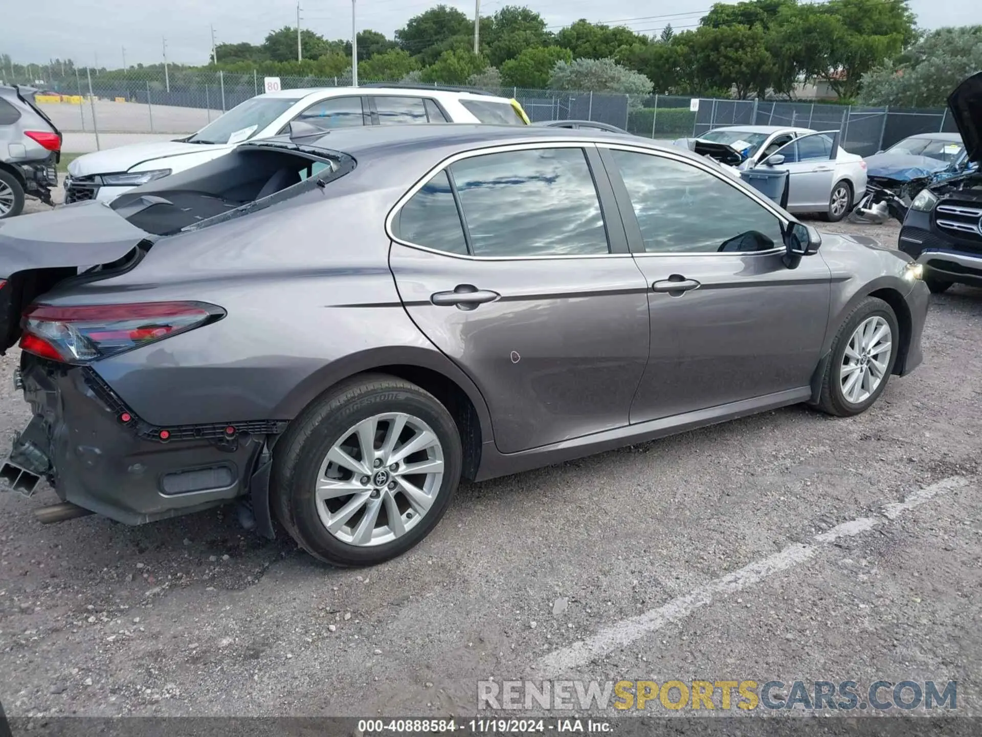 18 Photograph of a damaged car 4T1C11AK7PU188157 TOYOTA CAMRY 2023