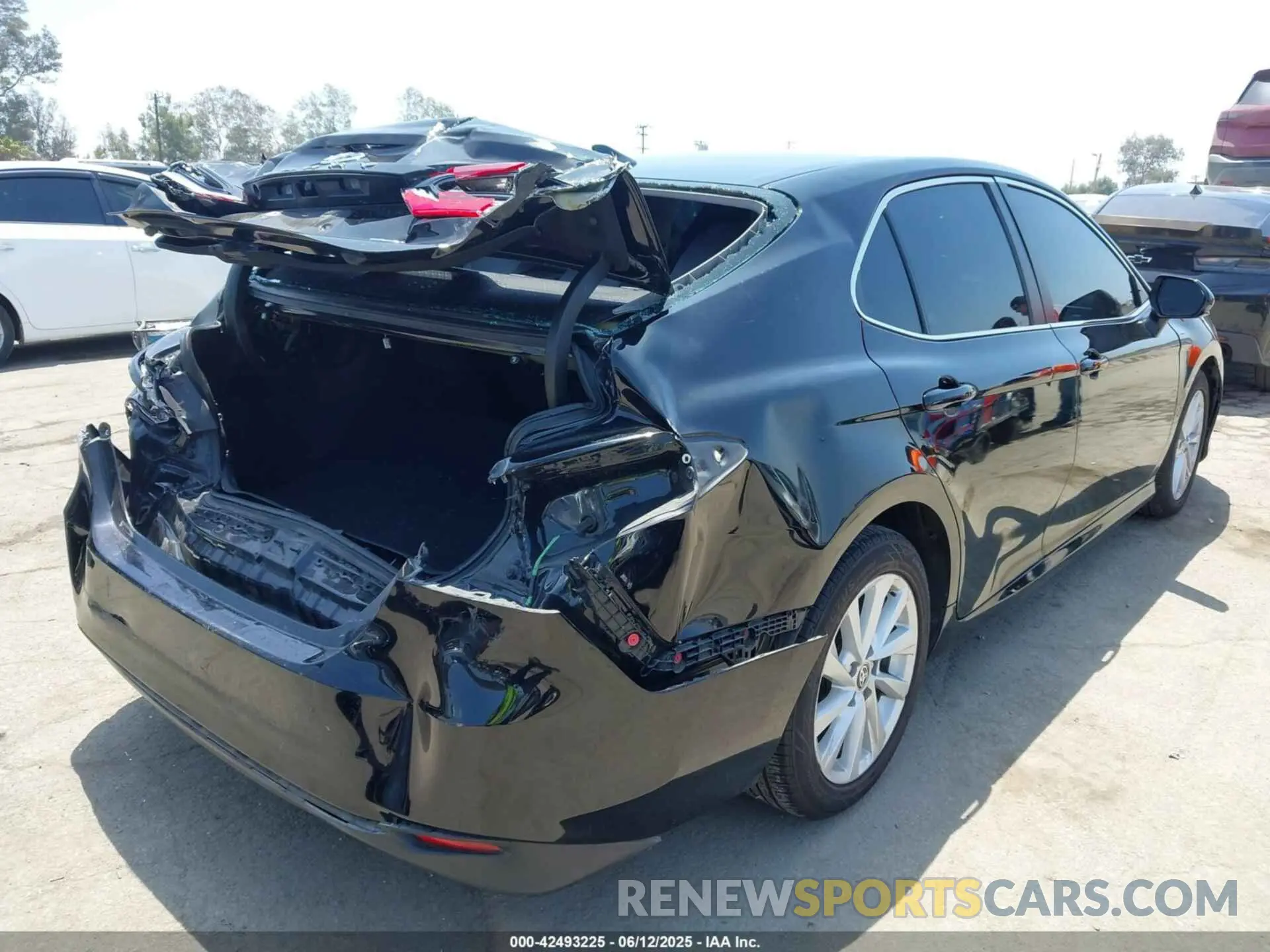4 Photograph of a damaged car 4T1C11AK7PU731555 TOYOTA CAMRY 2023