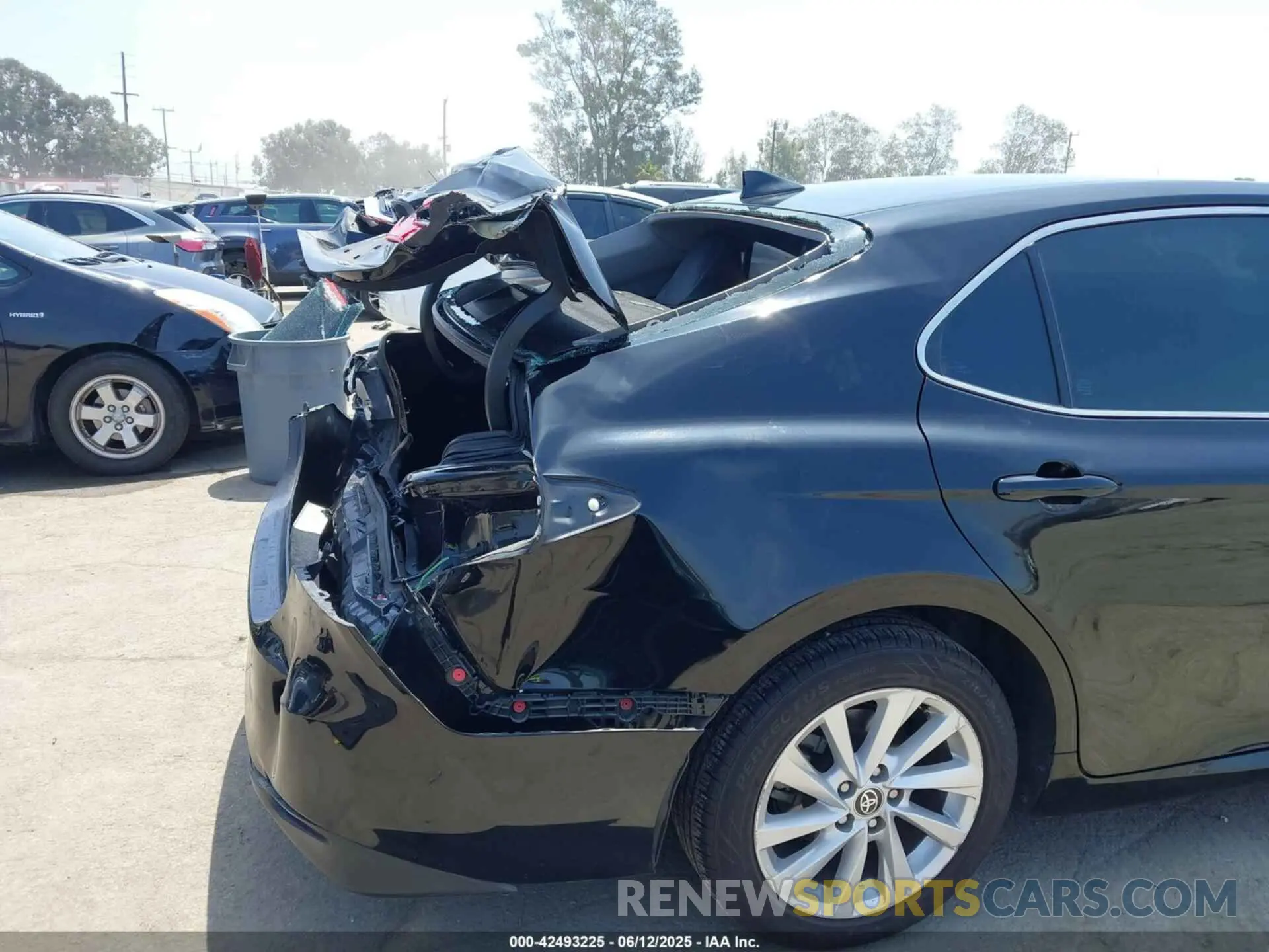 6 Photograph of a damaged car 4T1C11AK7PU731555 TOYOTA CAMRY 2023