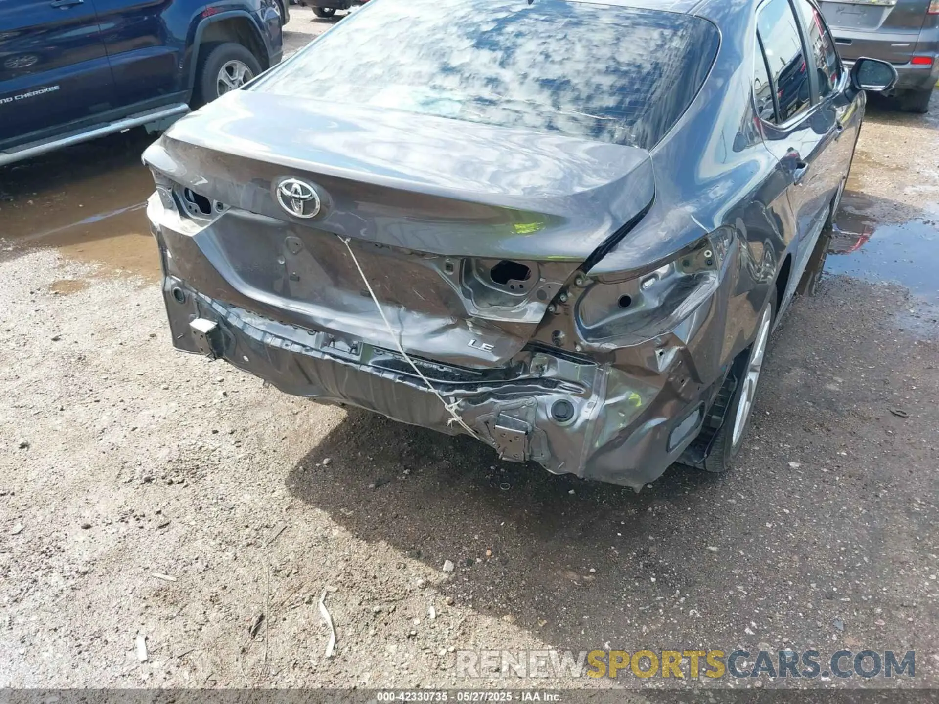 19 Photograph of a damaged car 4T1C11AK7PU809154 TOYOTA CAMRY 2023