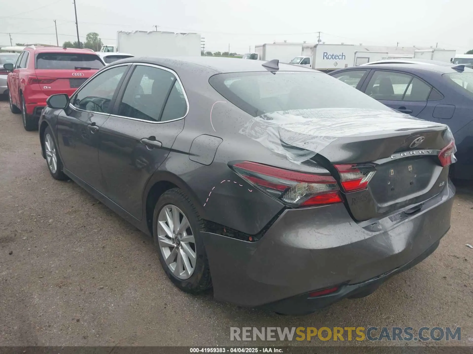 3 Photograph of a damaged car 4T1C11AK8PU121390 TOYOTA CAMRY 2023