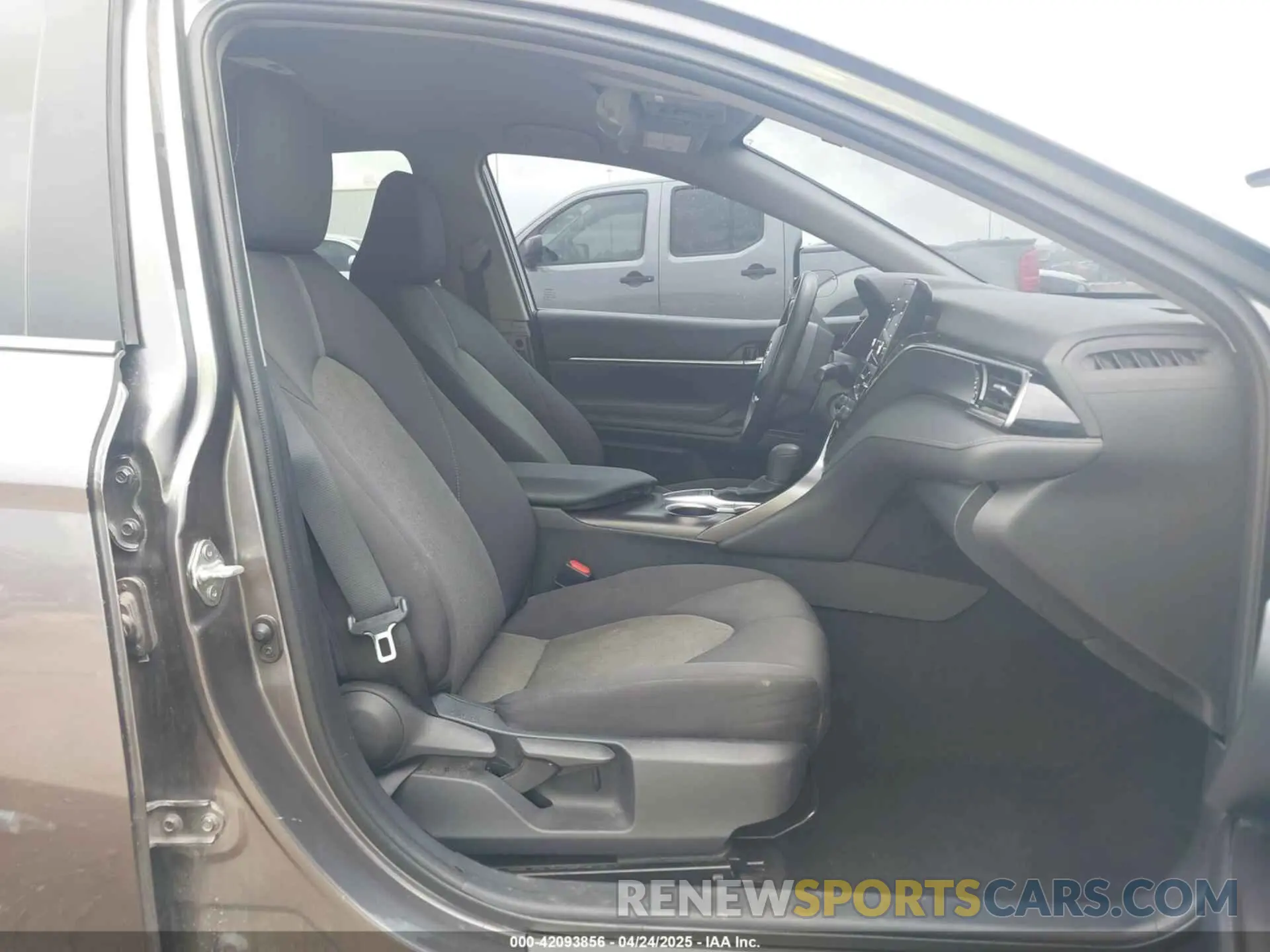 5 Photograph of a damaged car 4T1C11AK8PU132325 TOYOTA CAMRY 2023