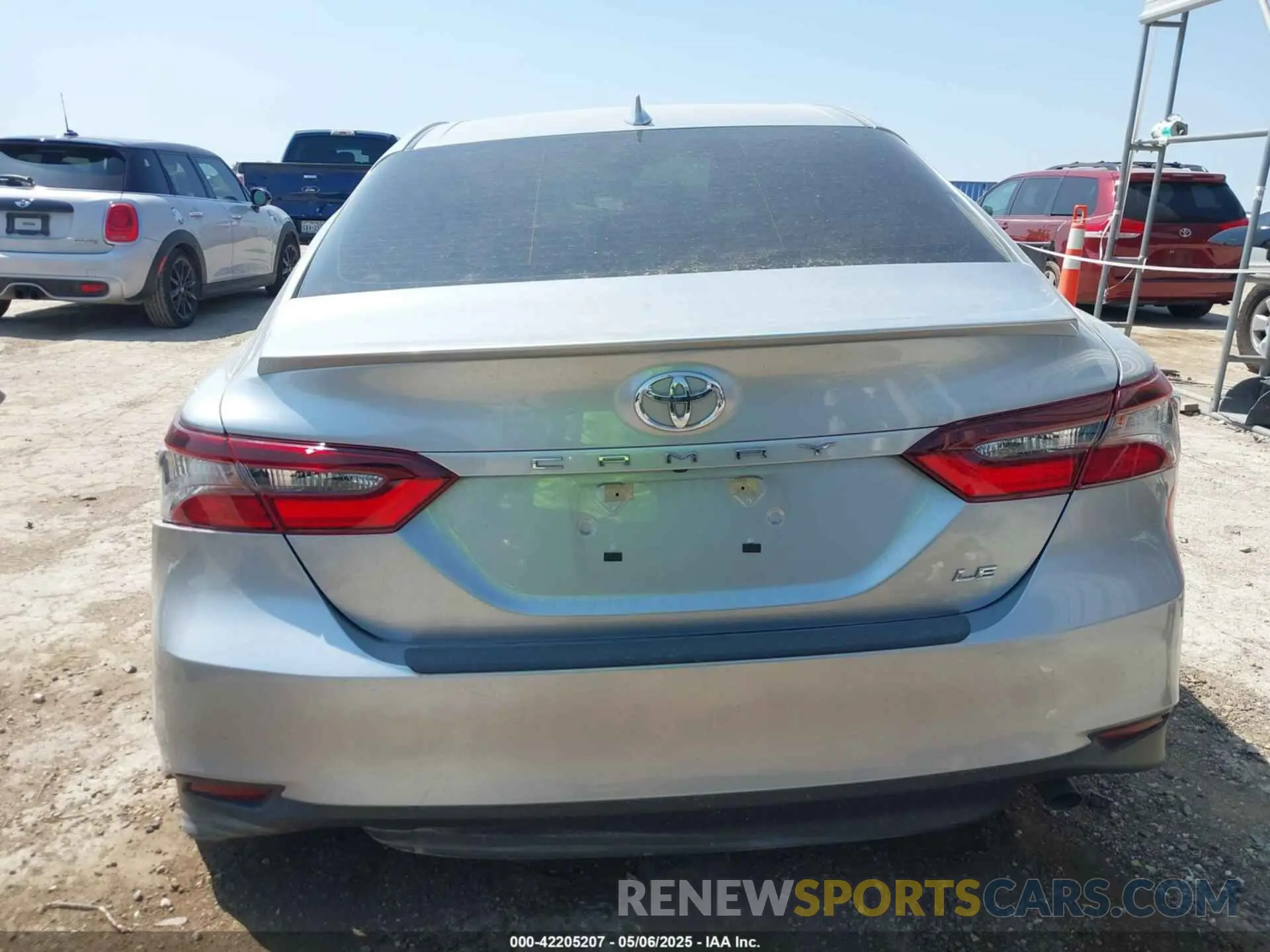 16 Photograph of a damaged car 4T1C11AK8PU806974 TOYOTA CAMRY 2023