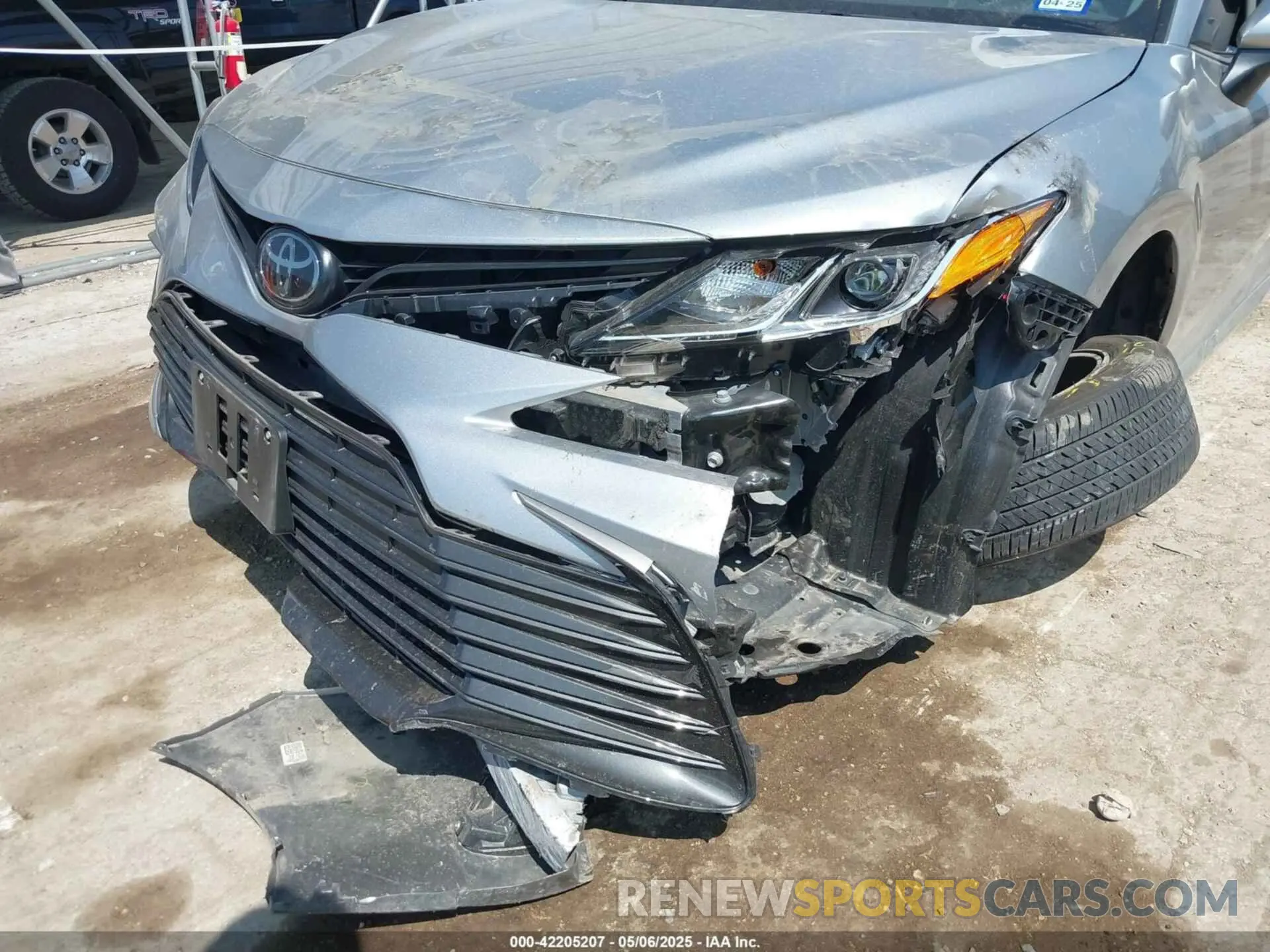 6 Photograph of a damaged car 4T1C11AK8PU806974 TOYOTA CAMRY 2023