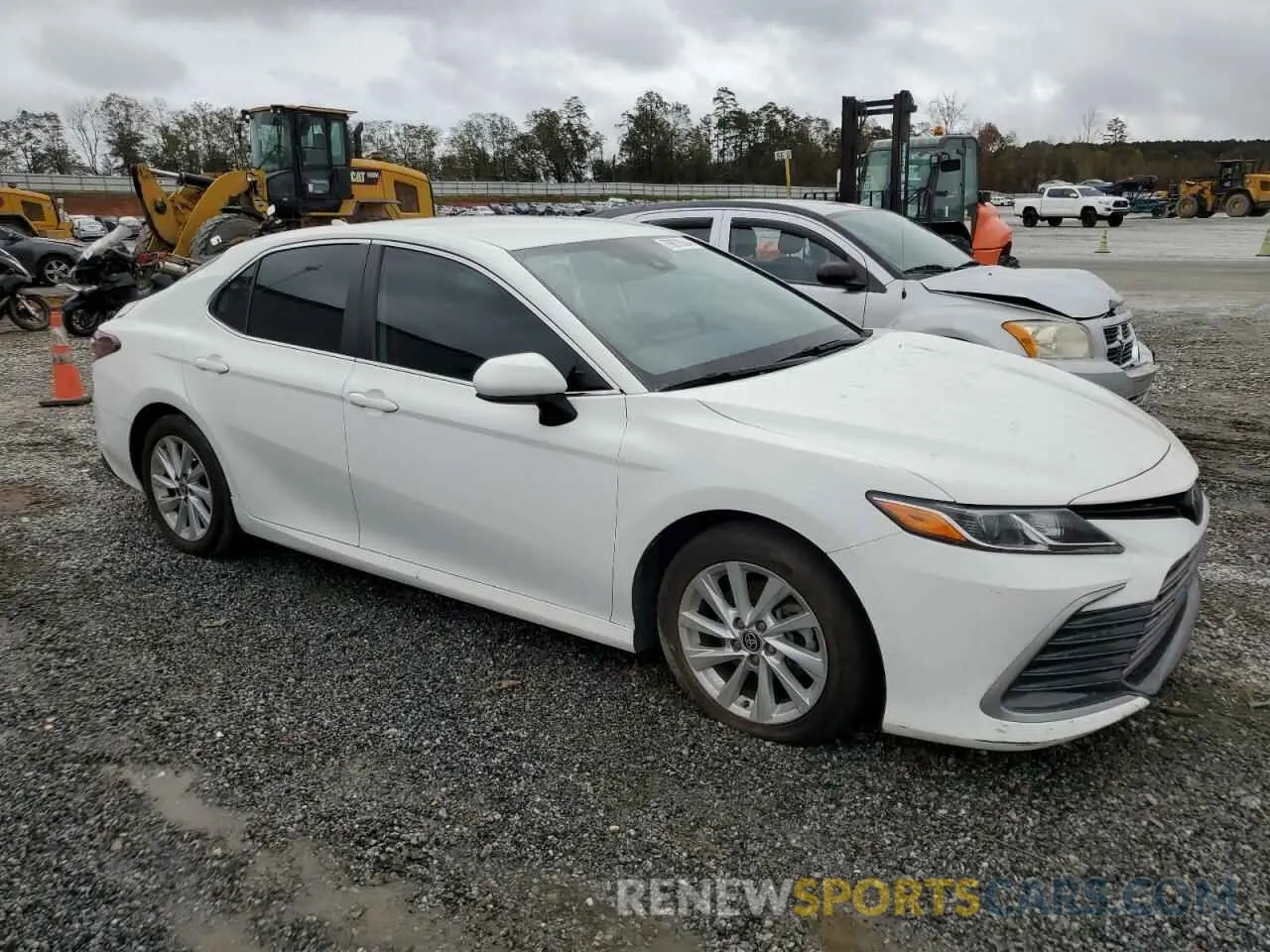 4 Photograph of a damaged car 4T1C11AK9PU089128 TOYOTA CAMRY 2023