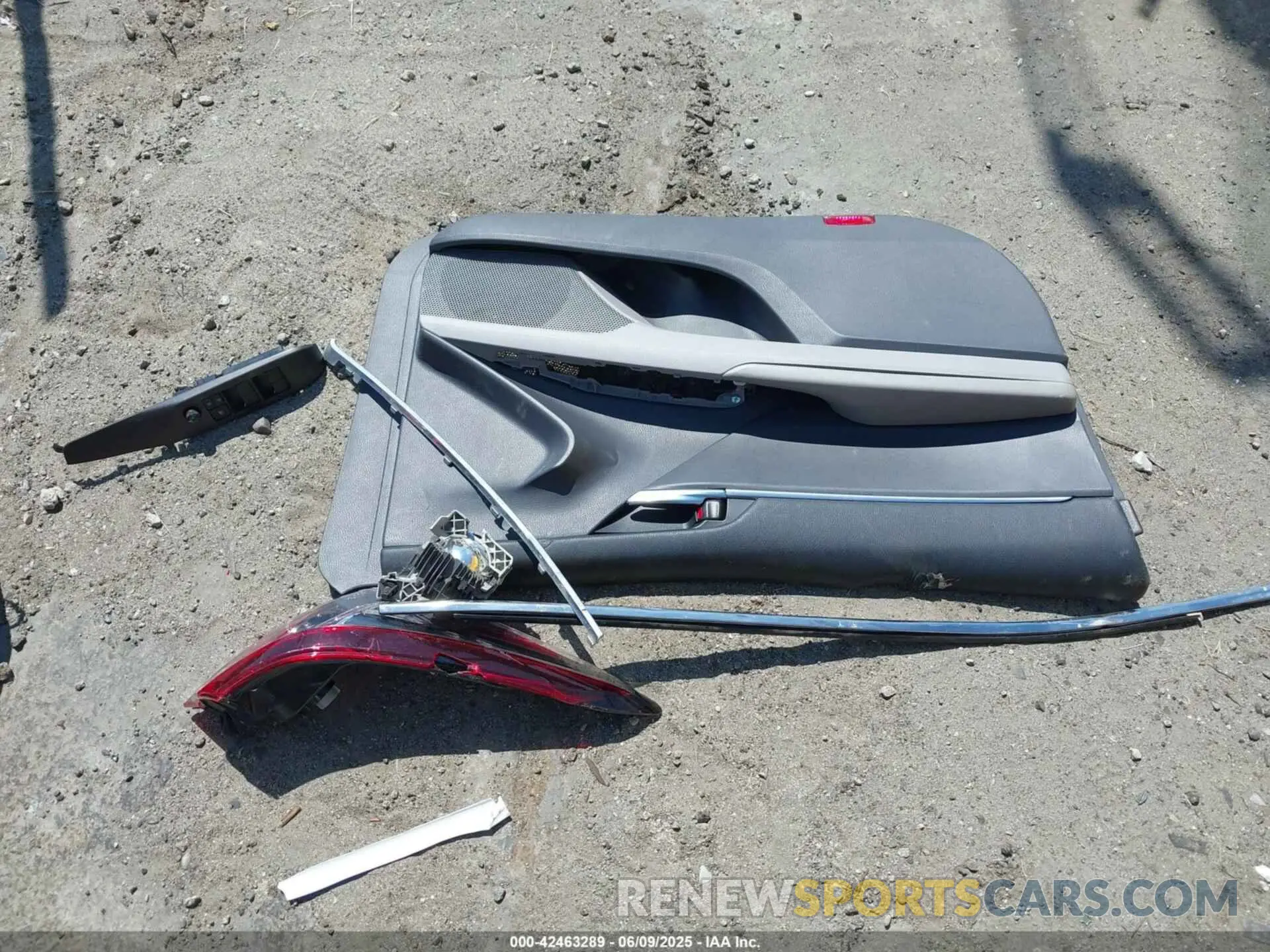 12 Photograph of a damaged car 4T1C11AK9PU090909 TOYOTA CAMRY 2023