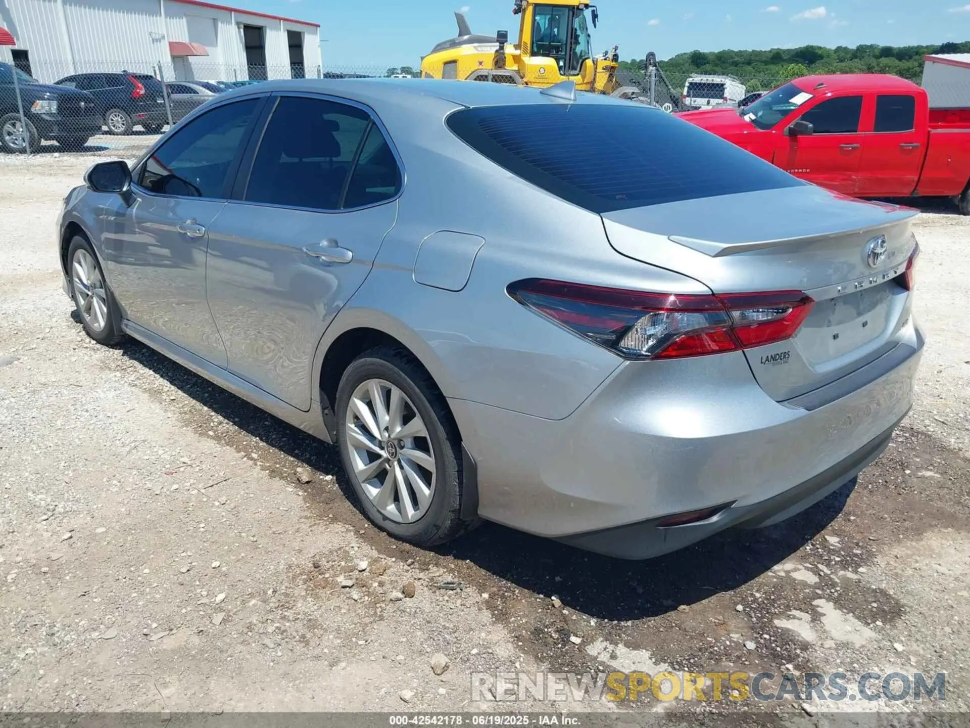 3 Photograph of a damaged car 4T1C11AK9PU095446 TOYOTA CAMRY 2023