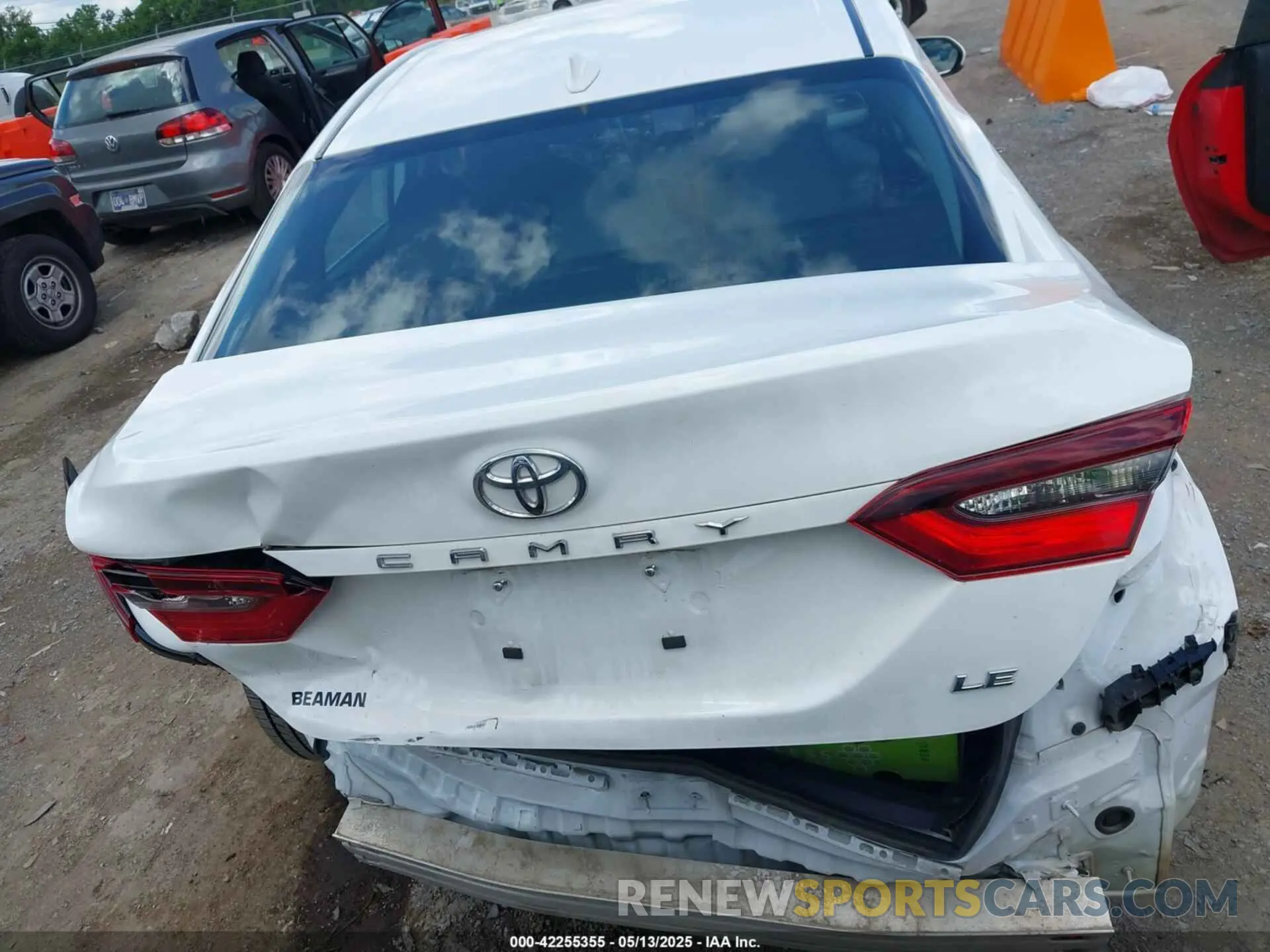 16 Photograph of a damaged car 4T1C11AK9PU108132 TOYOTA CAMRY 2023