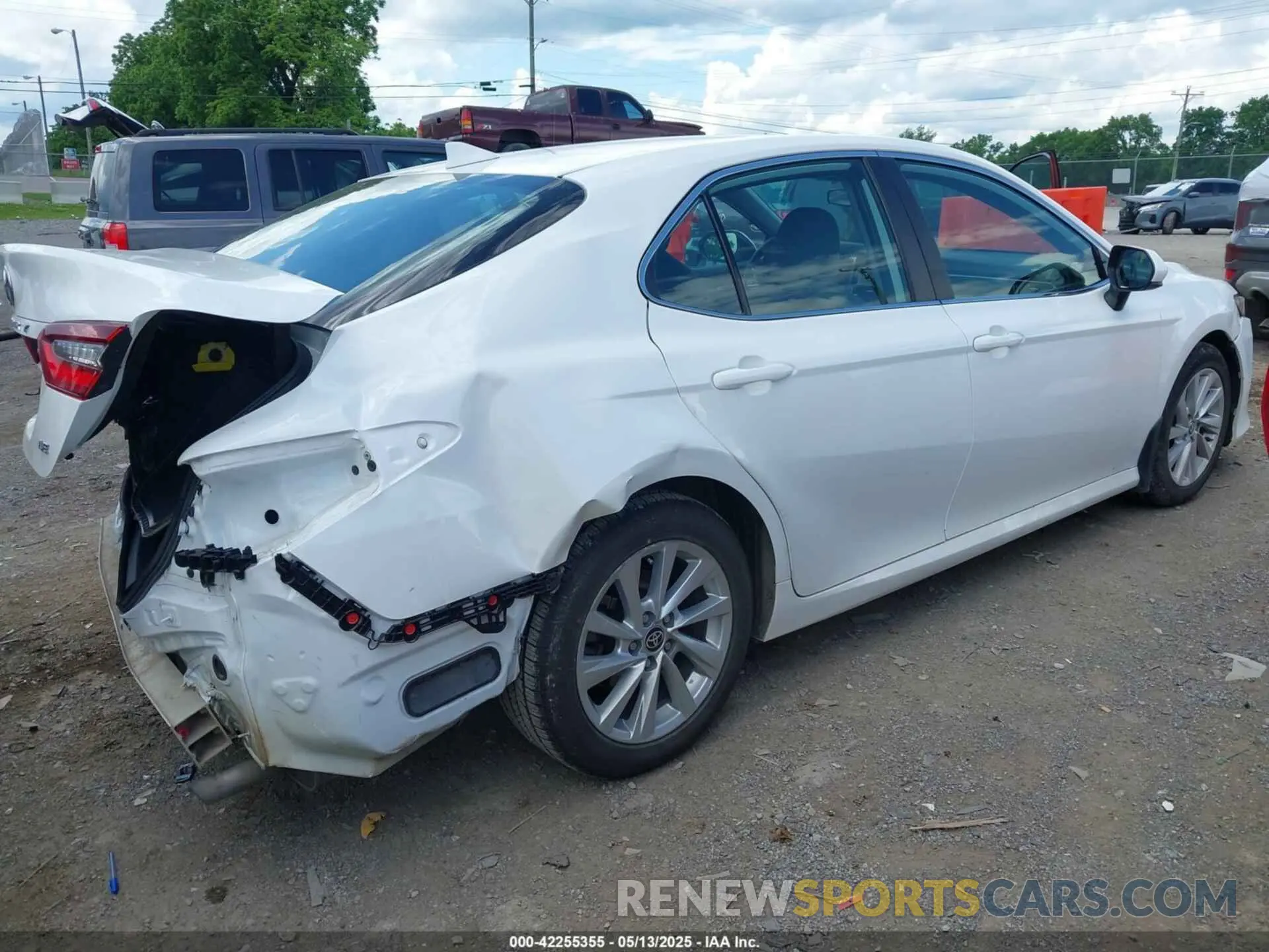 4 Photograph of a damaged car 4T1C11AK9PU108132 TOYOTA CAMRY 2023