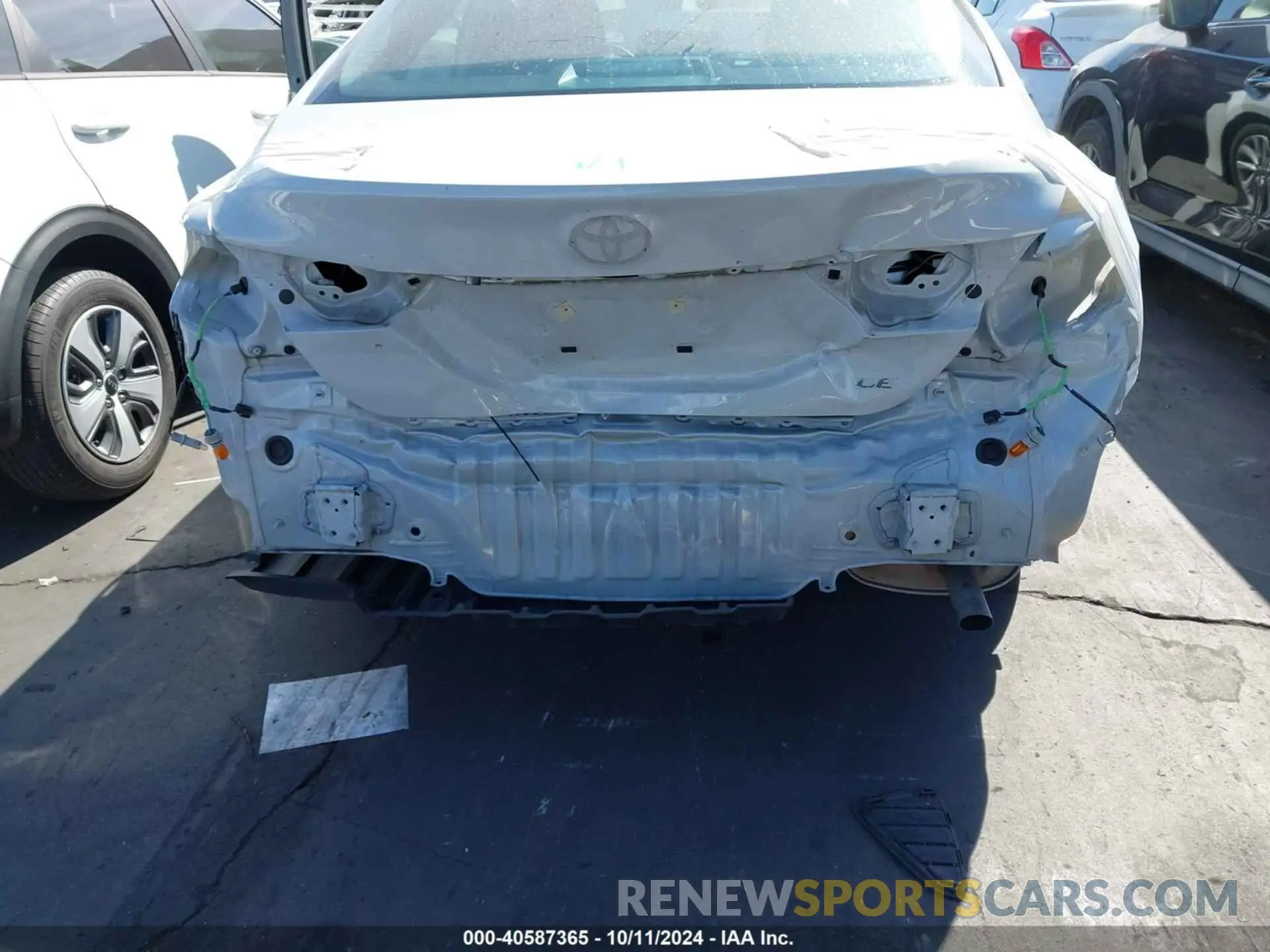 6 Photograph of a damaged car 4T1C11AK9PU121172 TOYOTA CAMRY 2023