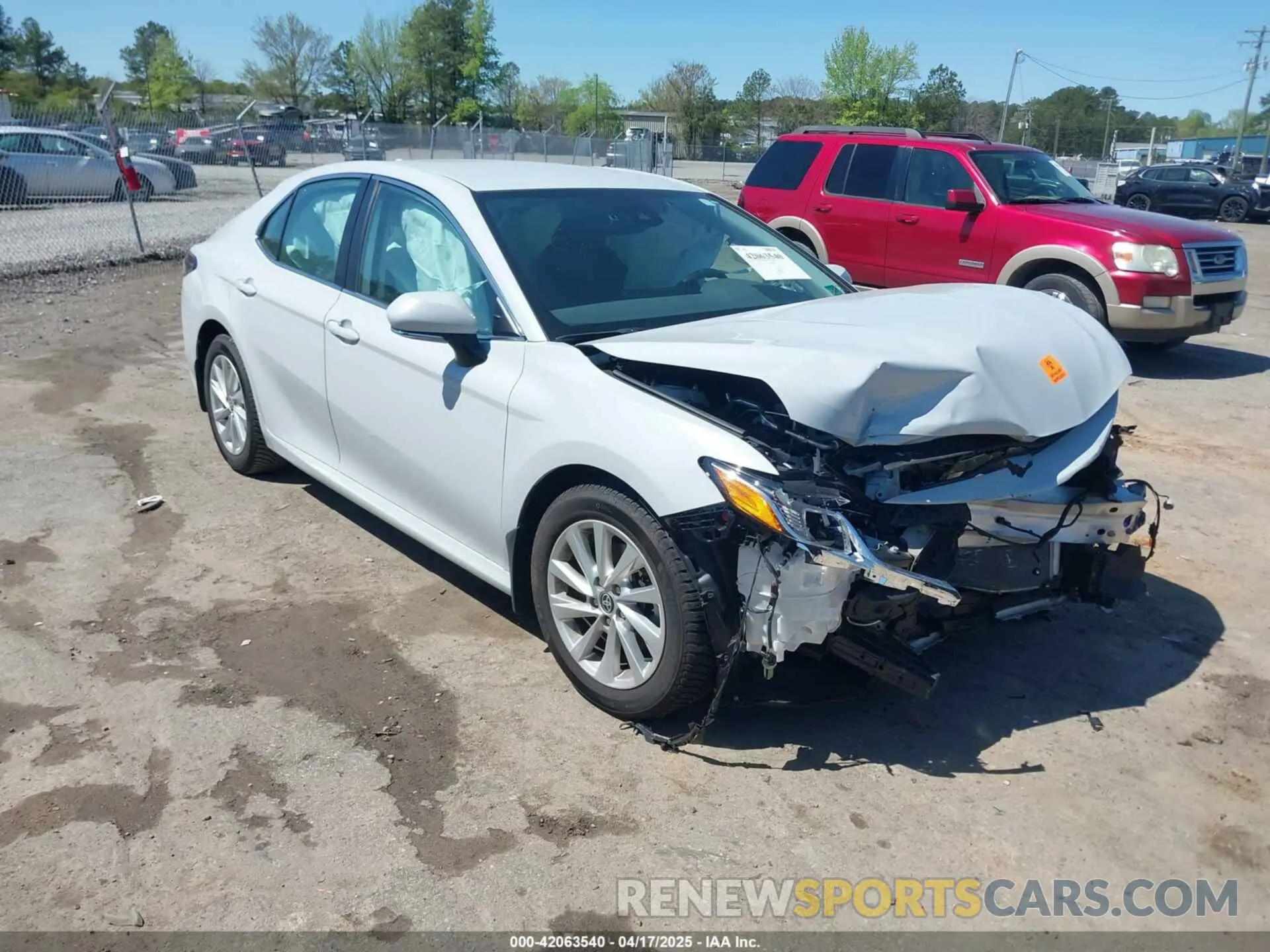 1 Photograph of a damaged car 4T1C11AK9PU142300 TOYOTA CAMRY 2023