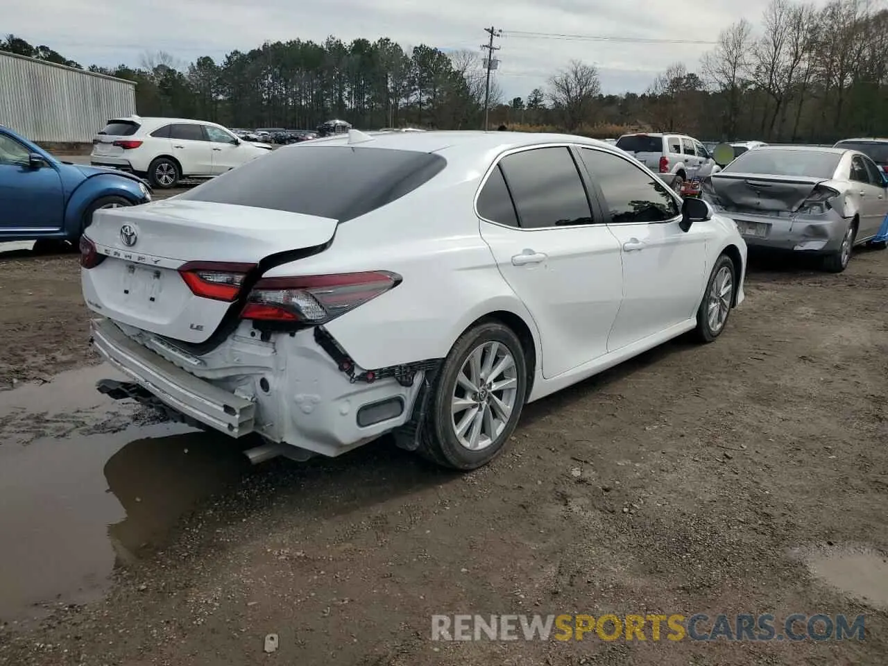 3 Photograph of a damaged car 4T1C11AK9PU812699 TOYOTA CAMRY 2023