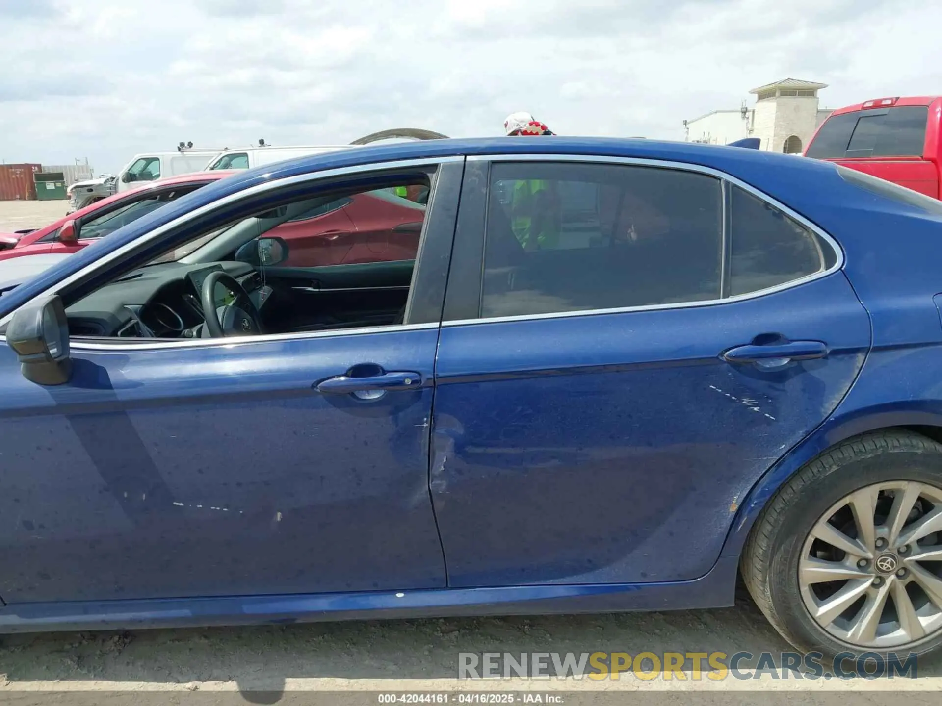 14 Photograph of a damaged car 4T1C11AKXPU111900 TOYOTA CAMRY 2023