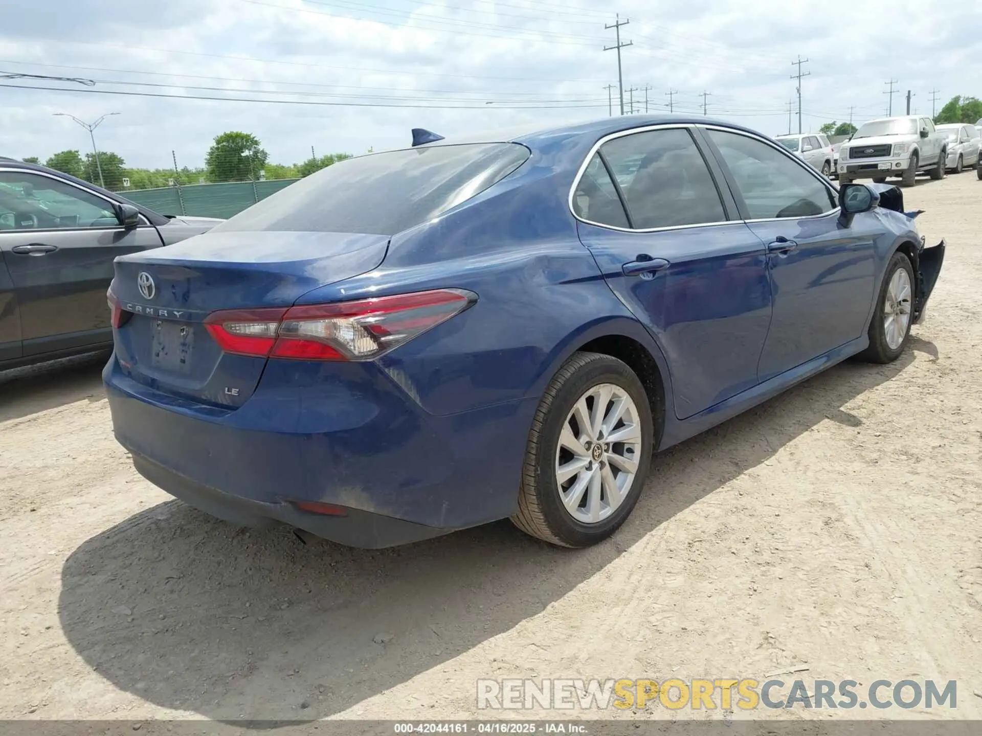 4 Photograph of a damaged car 4T1C11AKXPU111900 TOYOTA CAMRY 2023