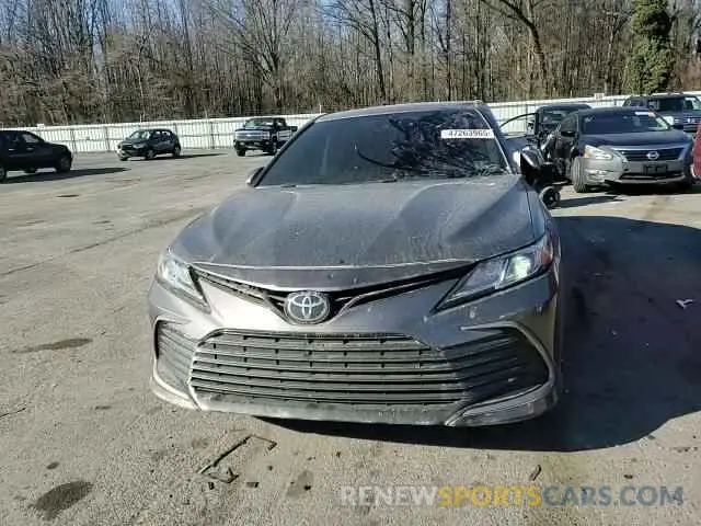 11 Photograph of a damaged car 4T1C11AKXPU760662 TOYOTA CAMRY 2023