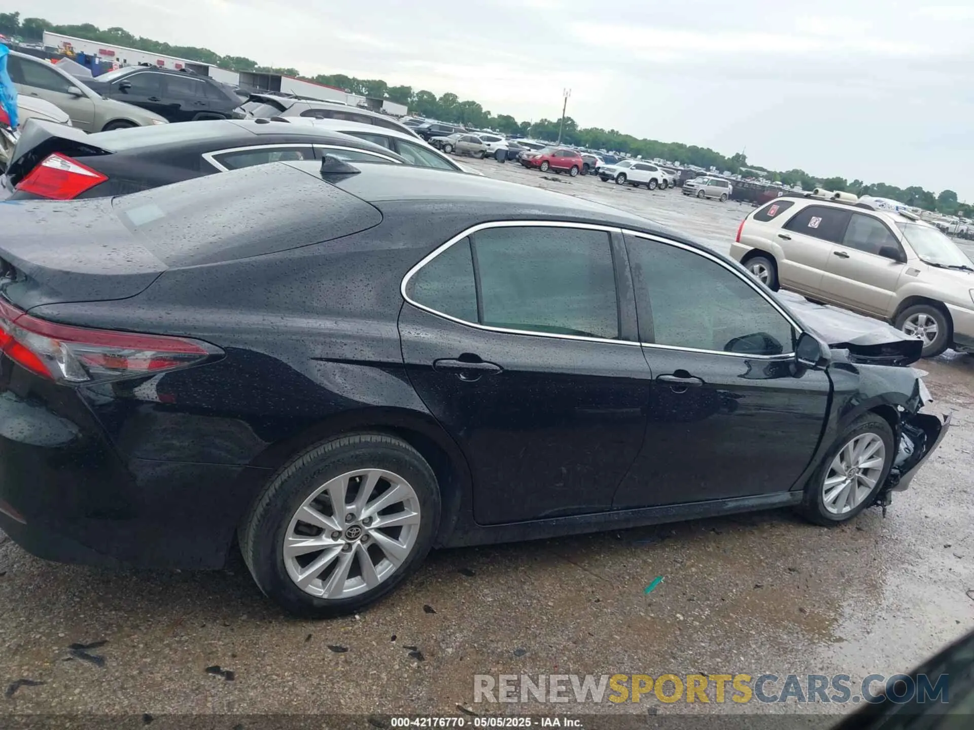 13 Photograph of a damaged car 4T1C11AKXPU766851 TOYOTA CAMRY 2023