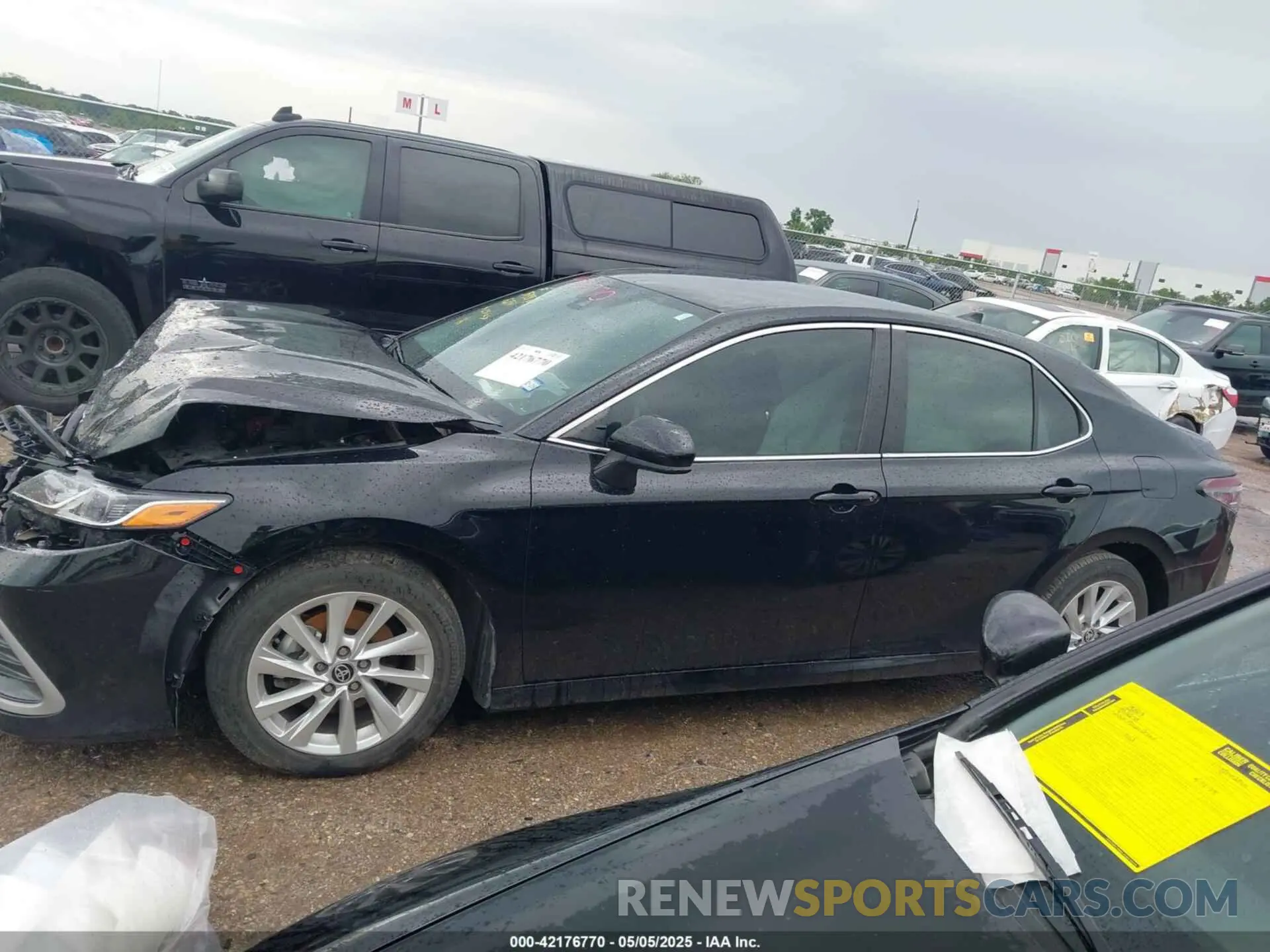 14 Photograph of a damaged car 4T1C11AKXPU766851 TOYOTA CAMRY 2023