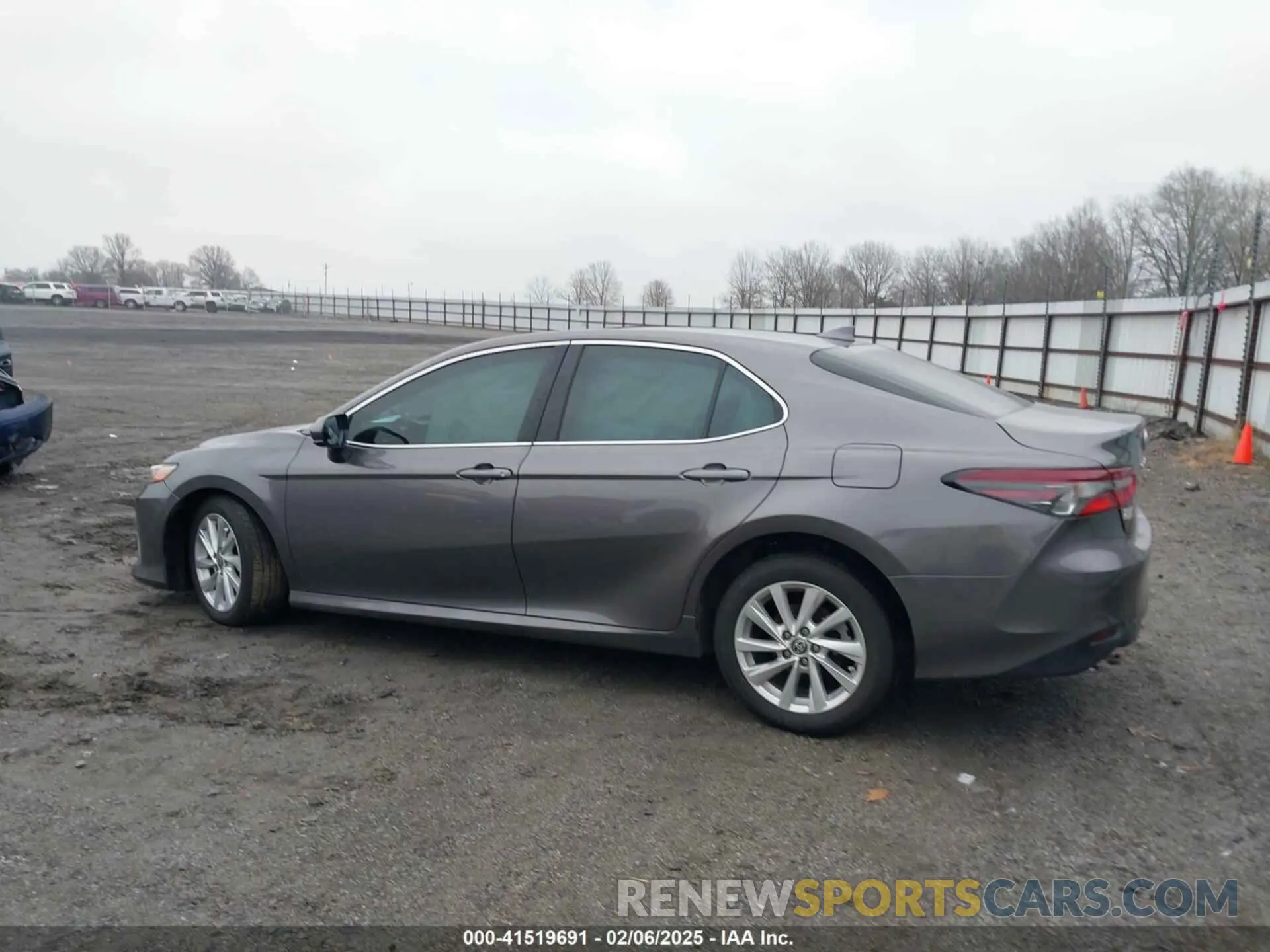 15 Photograph of a damaged car 4T1C11AKXPU825039 TOYOTA CAMRY 2023