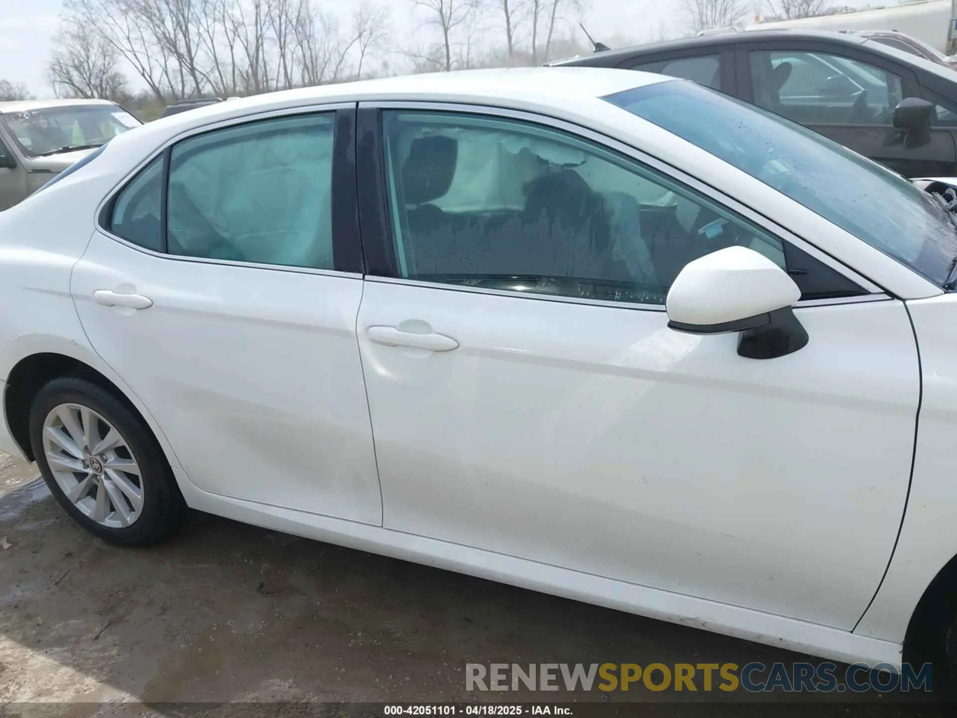 13 Photograph of a damaged car 4T1C11BK0PU084544 TOYOTA CAMRY 2023