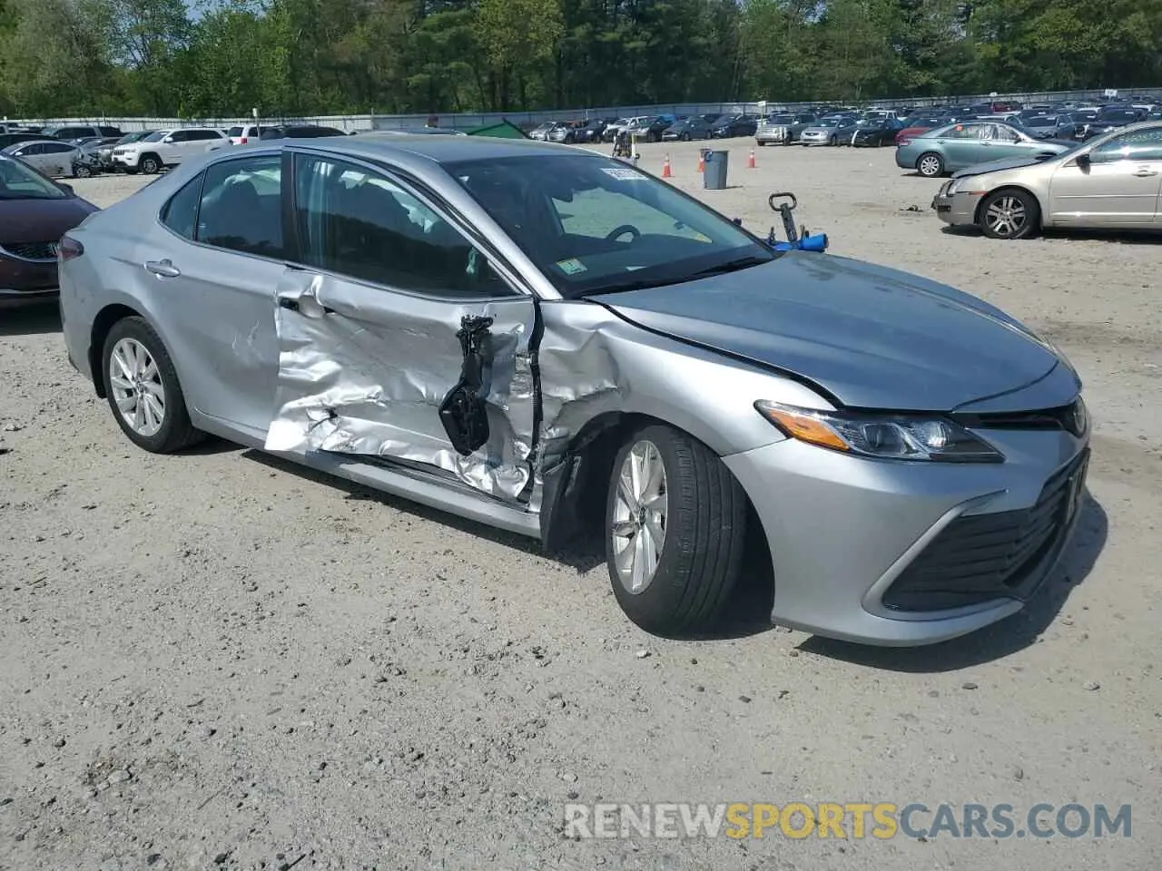 4 Photograph of a damaged car 4T1C11BK3PU107119 TOYOTA CAMRY 2023