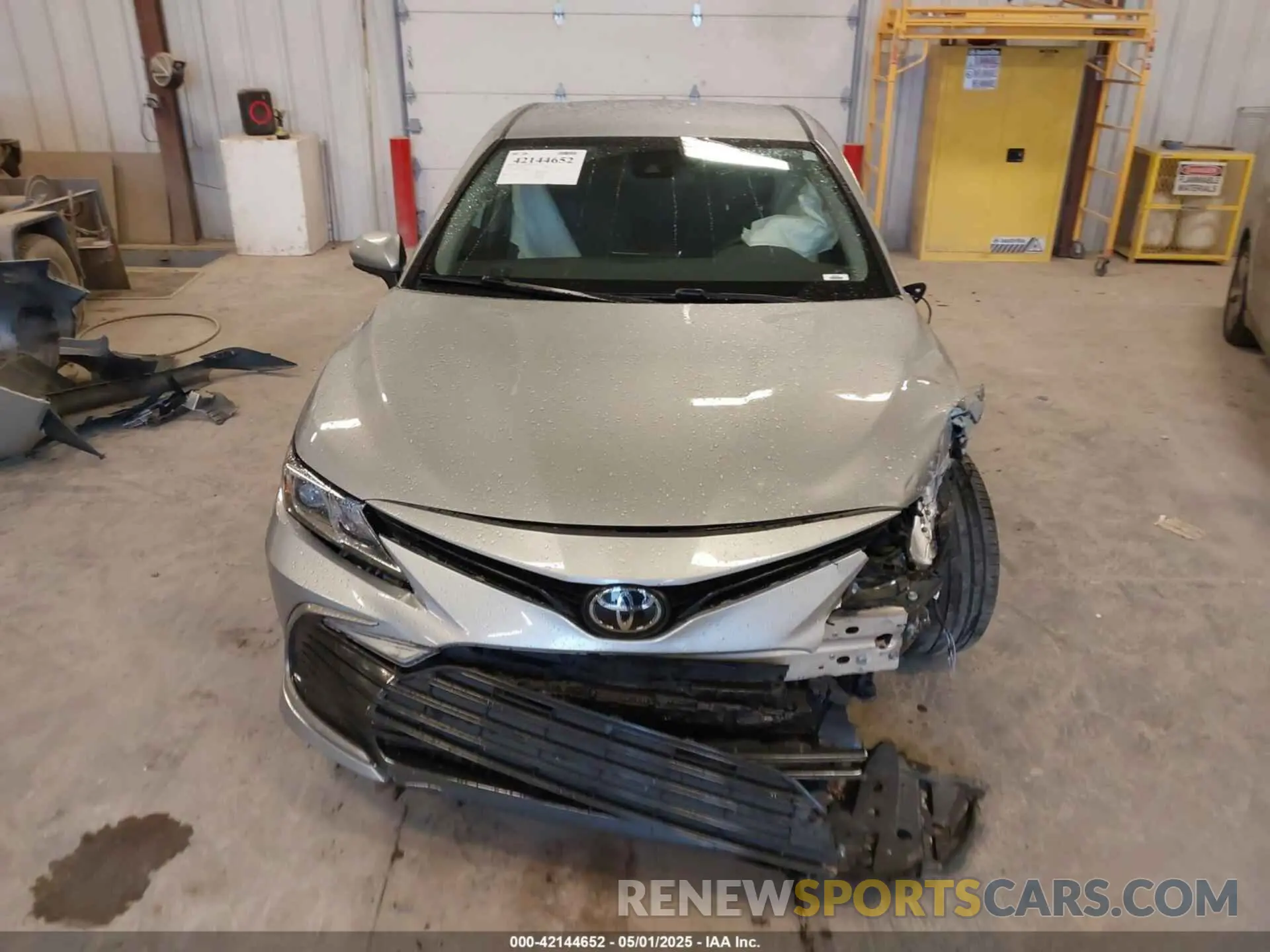 12 Photograph of a damaged car 4T1C11BK6PU092261 TOYOTA CAMRY 2023