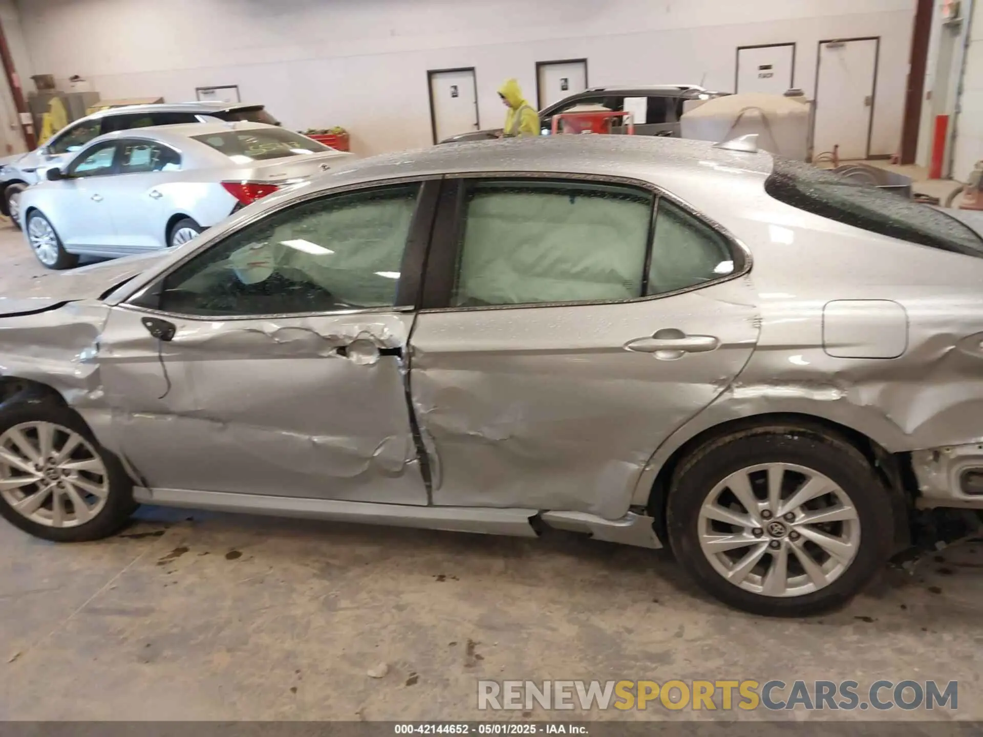 14 Photograph of a damaged car 4T1C11BK6PU092261 TOYOTA CAMRY 2023