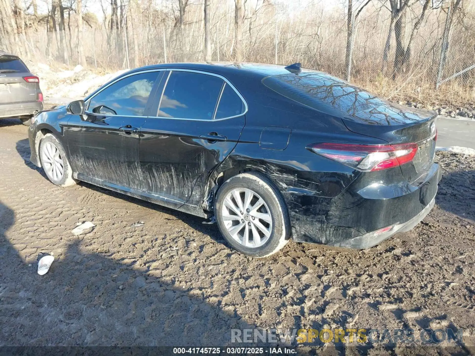 3 Photograph of a damaged car 4T1C11BK7PU087120 TOYOTA CAMRY 2023