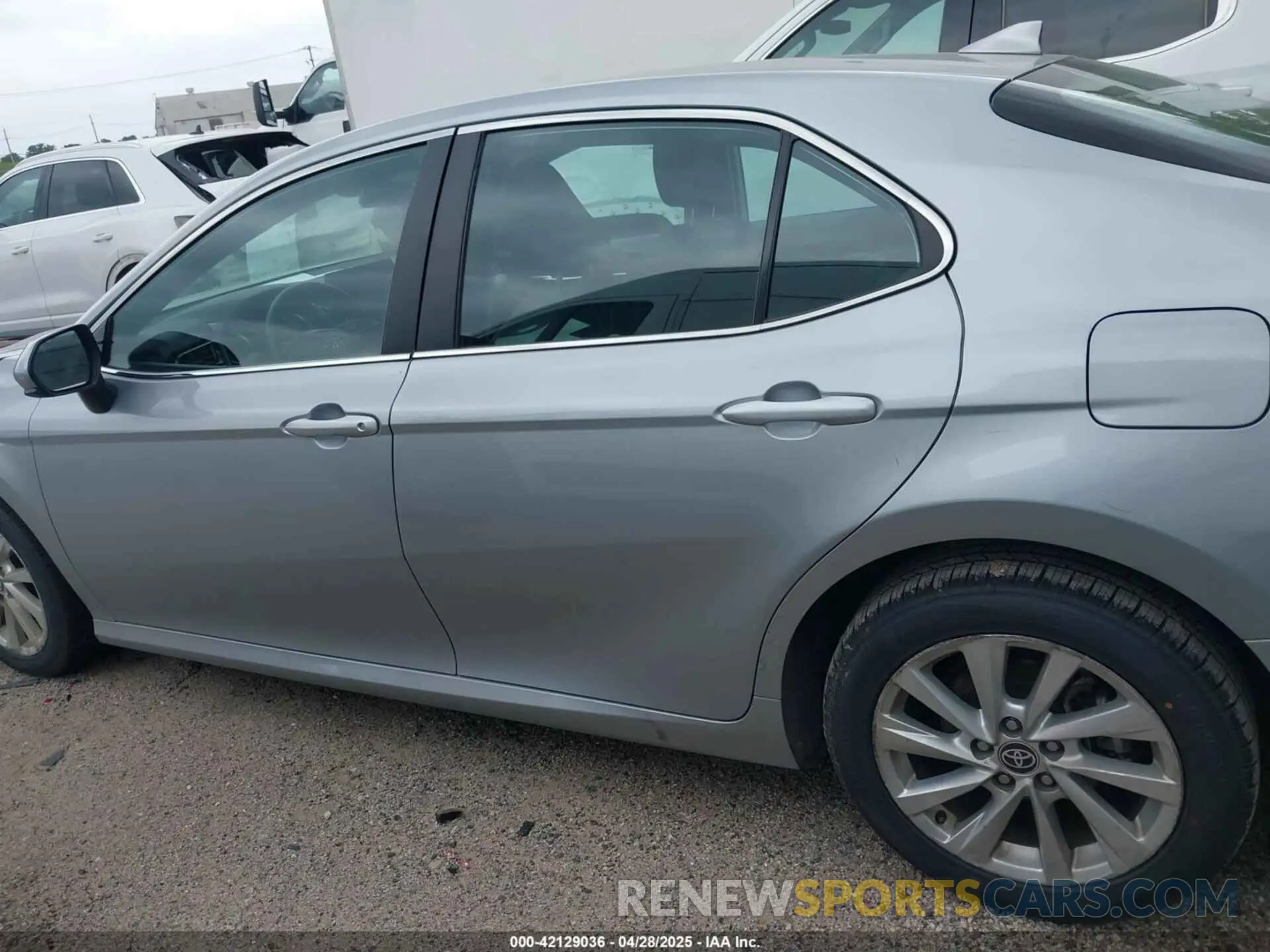 14 Photograph of a damaged car 4T1C11BK8PU103194 TOYOTA CAMRY 2023