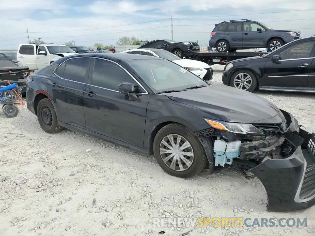 4 Photograph of a damaged car 4T1C31AK1PU606089 TOYOTA CAMRY 2023