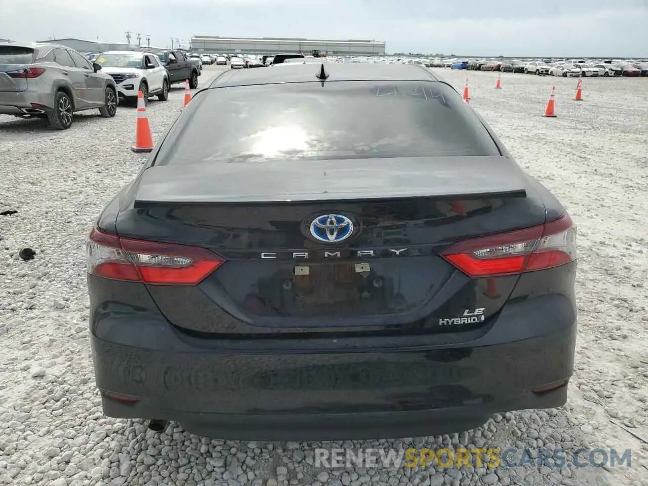 6 Photograph of a damaged car 4T1C31AK1PU606089 TOYOTA CAMRY 2023