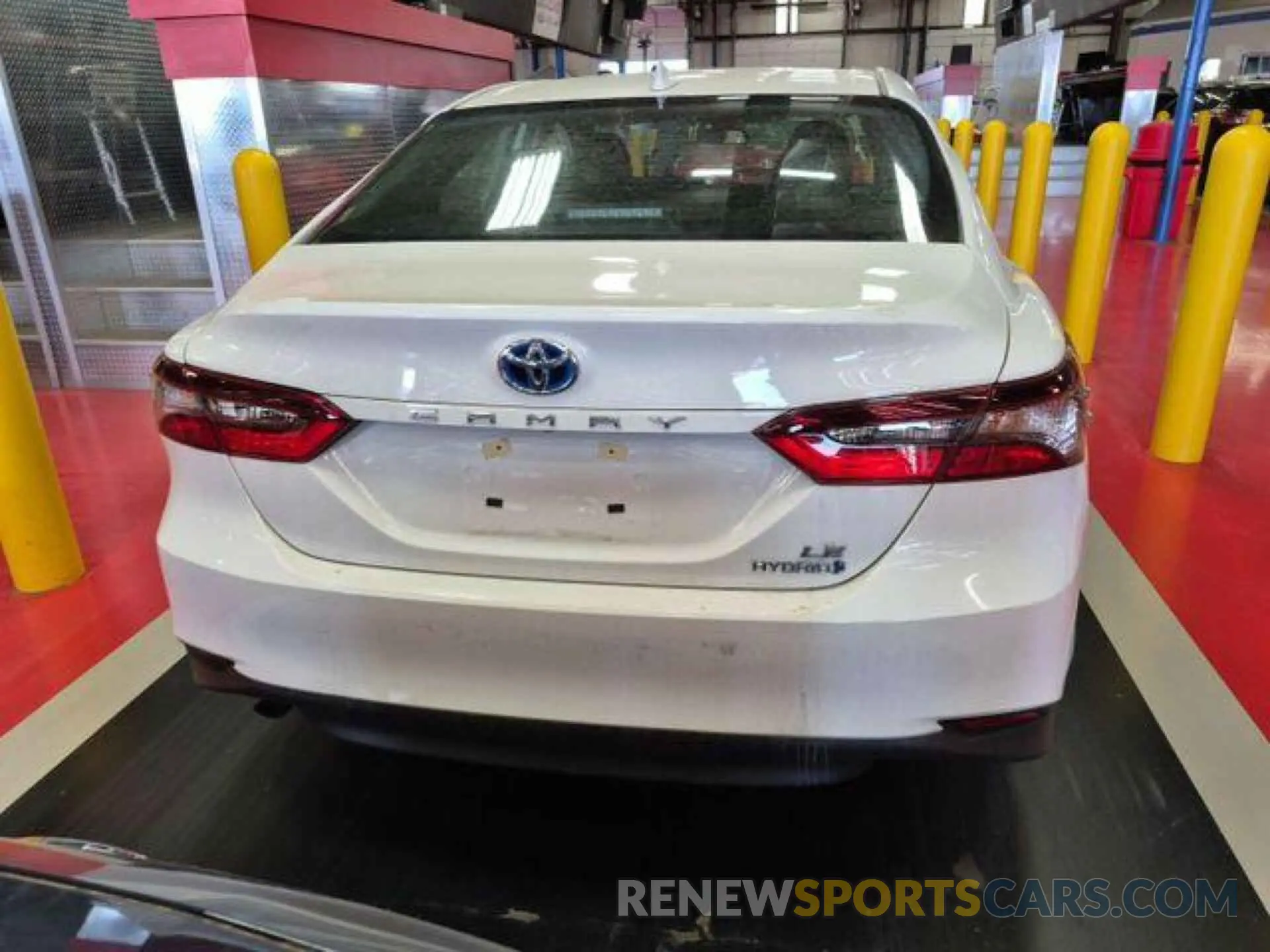 15 Photograph of a damaged car 4T1C31AK1PU611339 TOYOTA CAMRY 2023