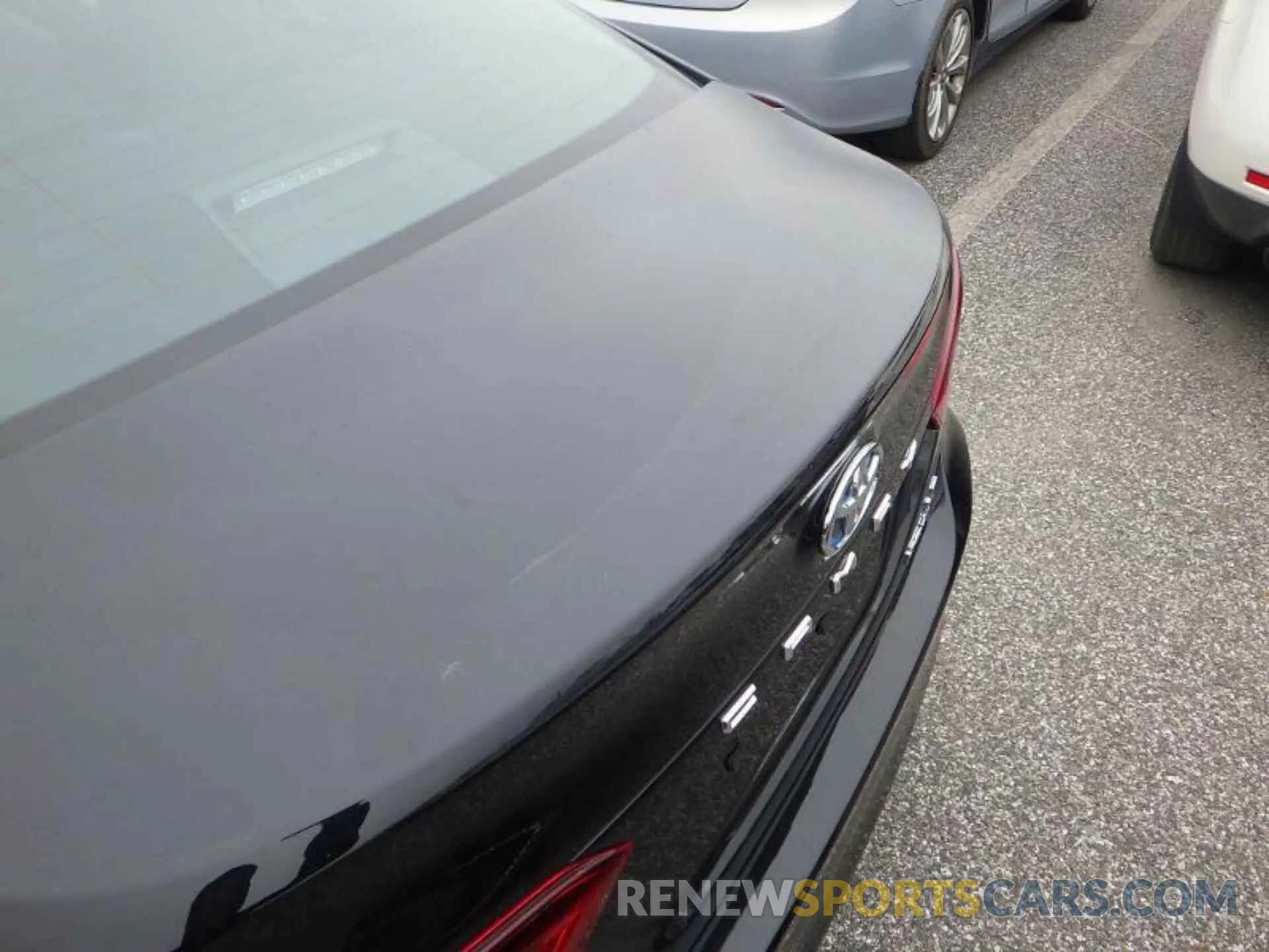 18 Photograph of a damaged car 4T1C31AK2PU611513 TOYOTA CAMRY 2023