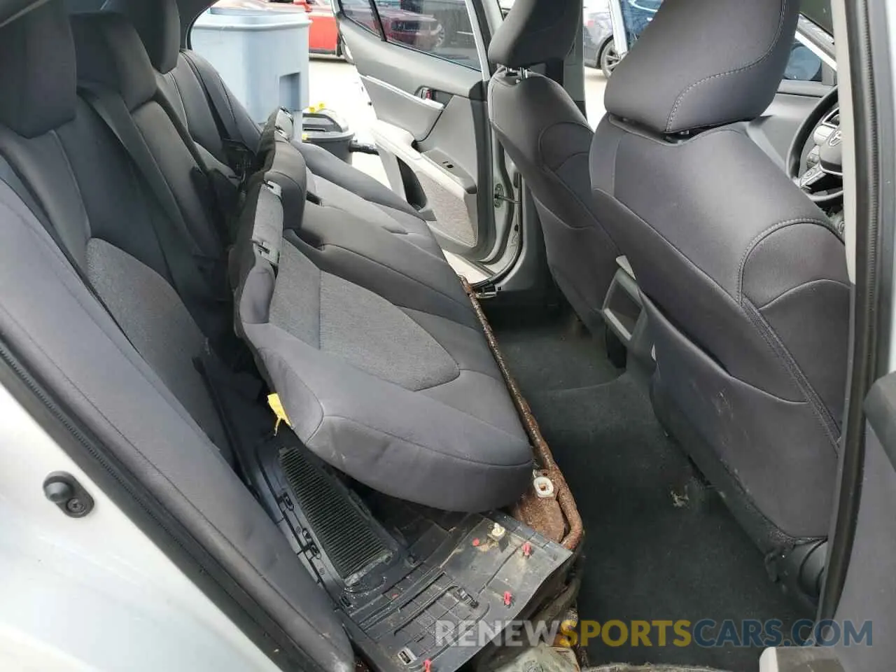 10 Photograph of a damaged car 4T1C31AK3PU057057 TOYOTA CAMRY 2023