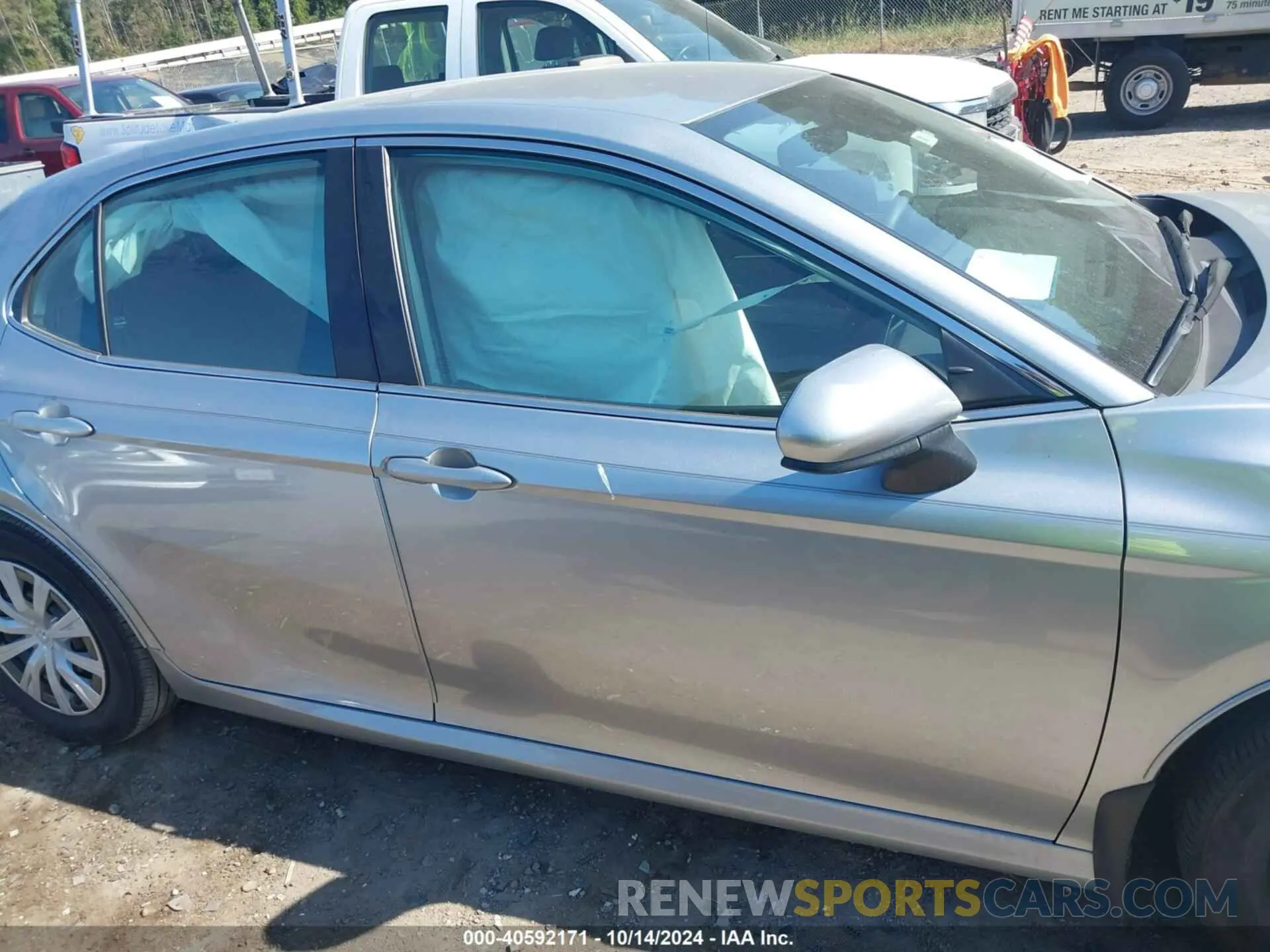 13 Photograph of a damaged car 4T1C31AK3PU619507 TOYOTA CAMRY 2023