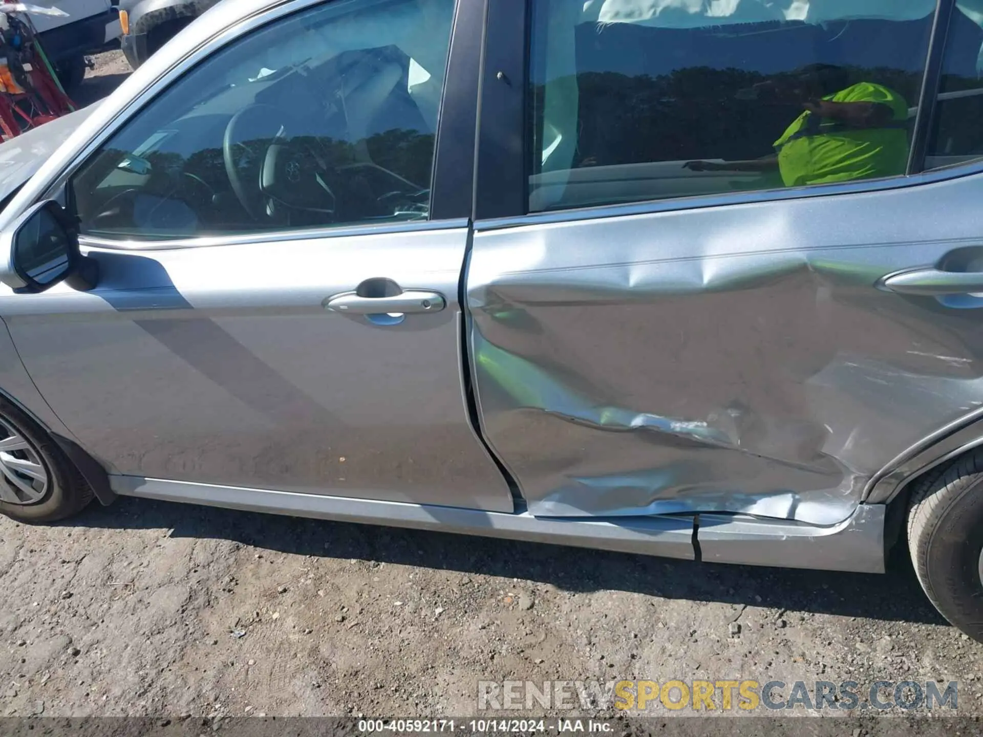 14 Photograph of a damaged car 4T1C31AK3PU619507 TOYOTA CAMRY 2023
