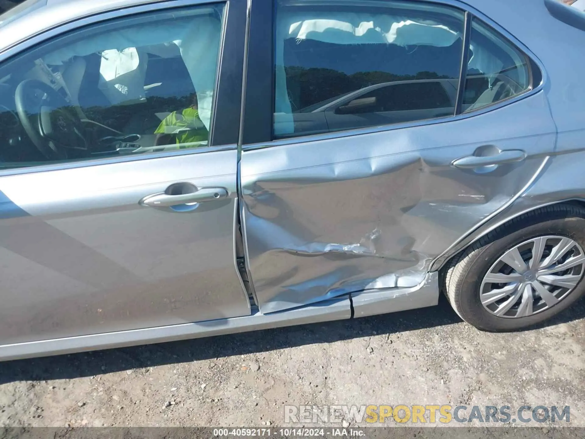 6 Photograph of a damaged car 4T1C31AK3PU619507 TOYOTA CAMRY 2023
