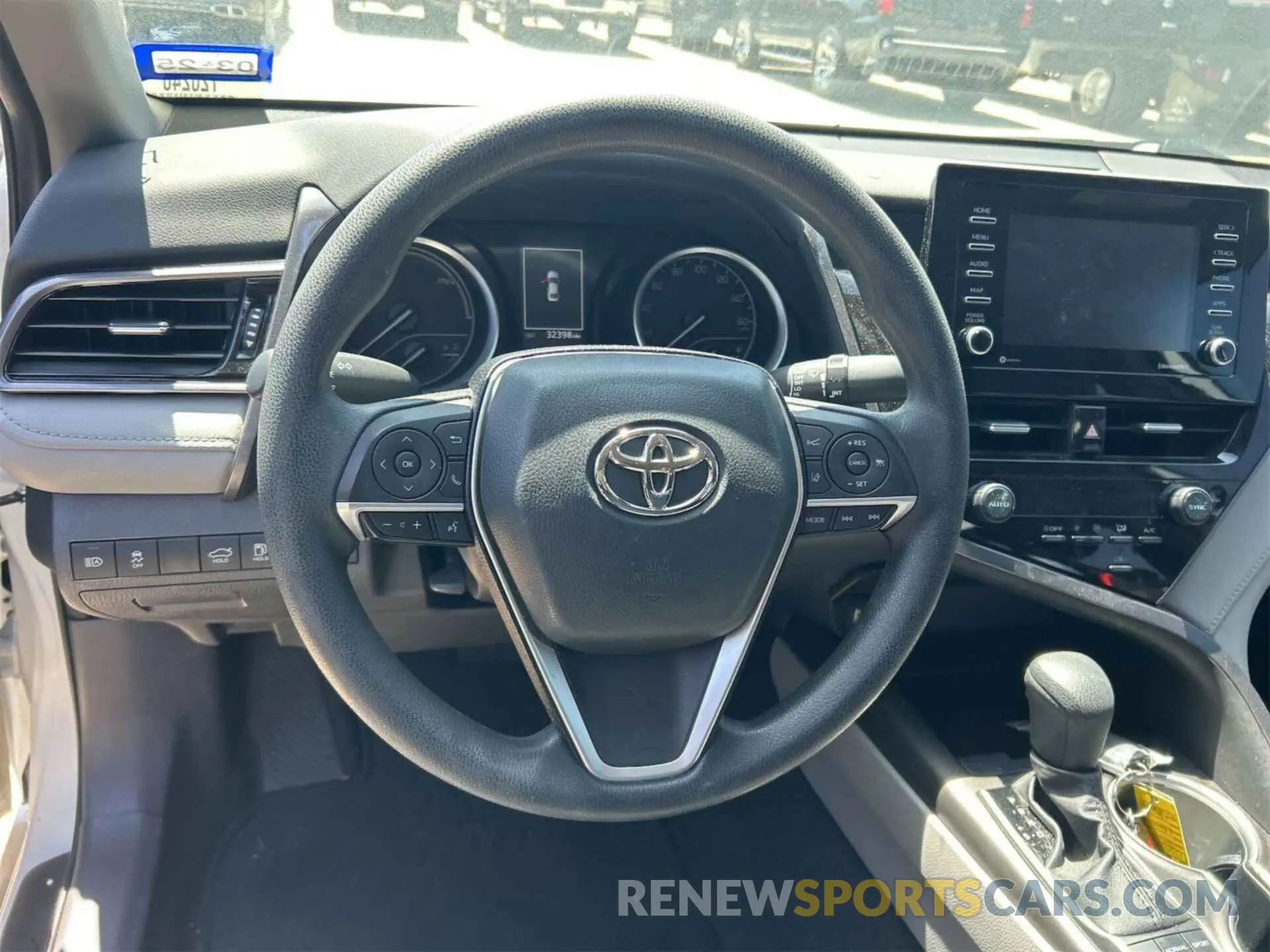 19 Photograph of a damaged car 4T1C31AK4PU611237 TOYOTA CAMRY 2023