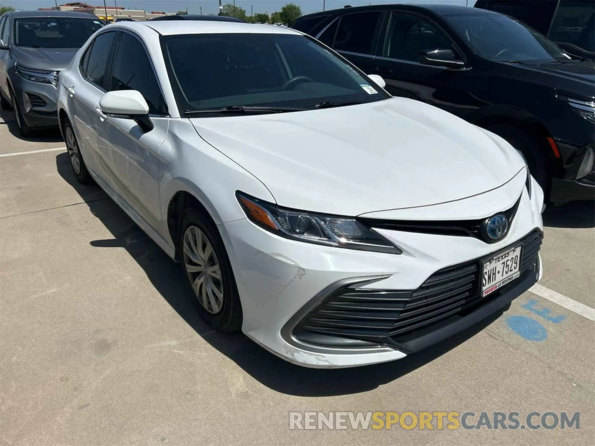 4 Photograph of a damaged car 4T1C31AK4PU611237 TOYOTA CAMRY 2023