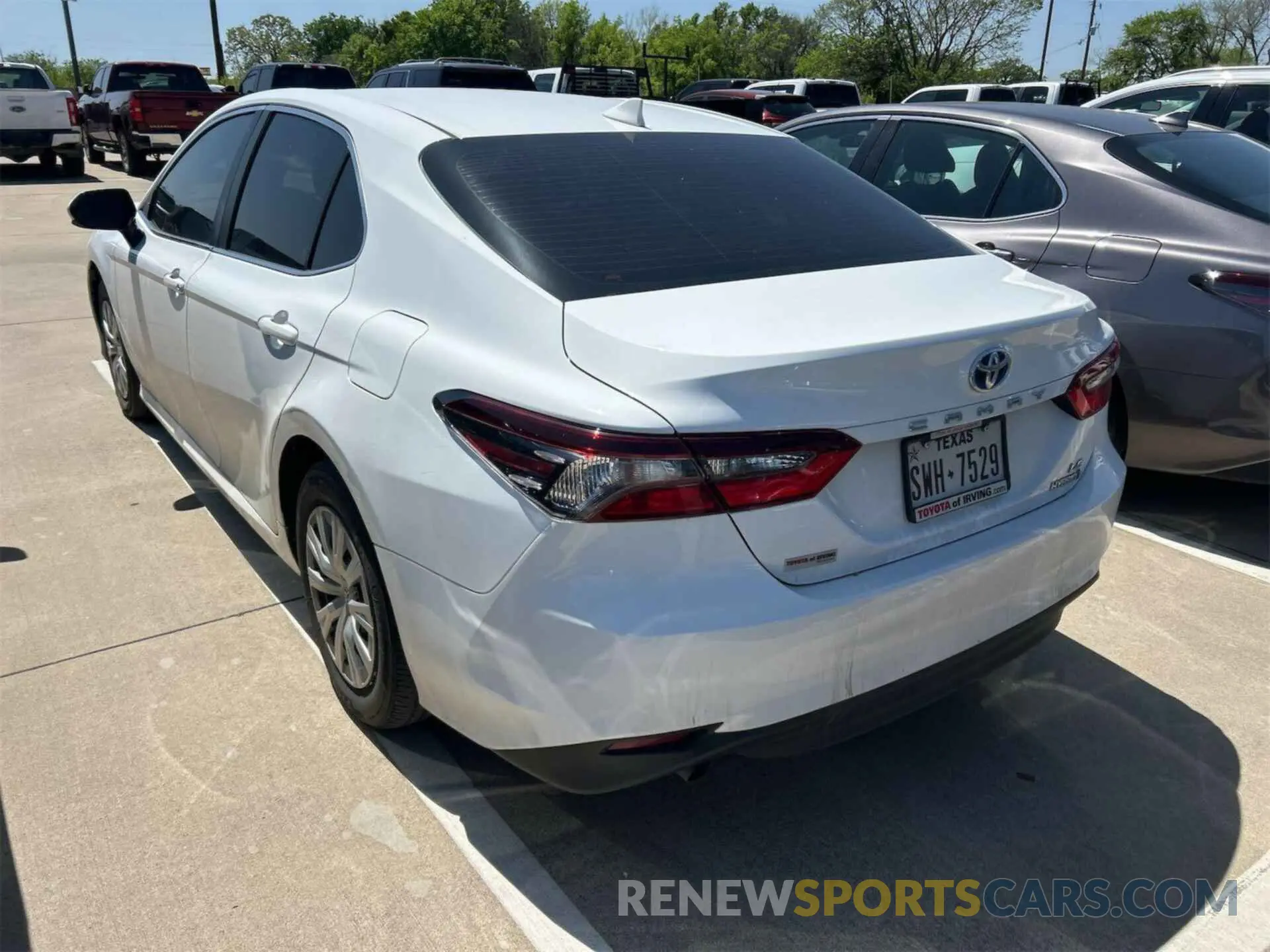 6 Photograph of a damaged car 4T1C31AK4PU611237 TOYOTA CAMRY 2023
