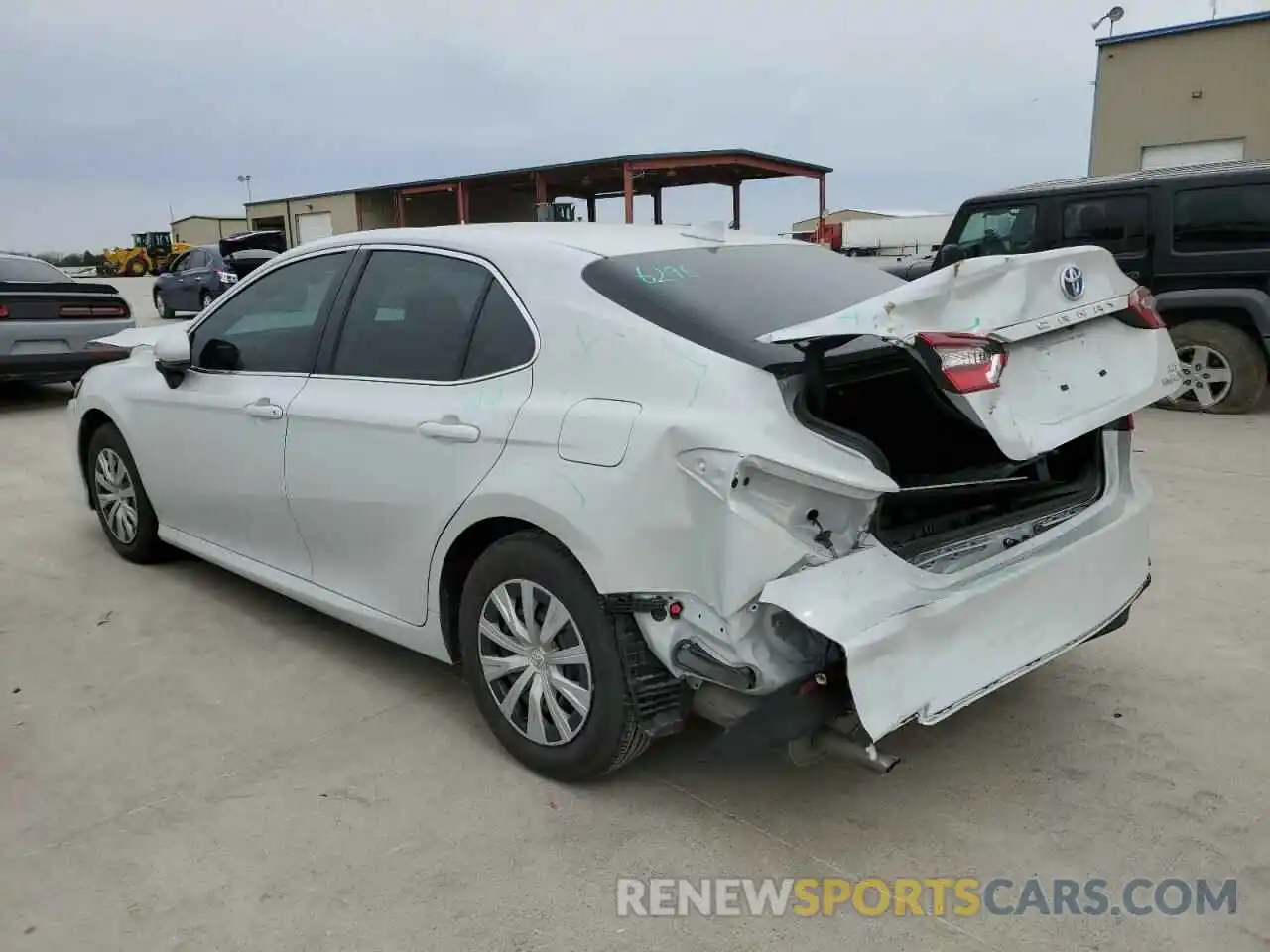 2 Photograph of a damaged car 4T1C31AK5PU058632 TOYOTA CAMRY 2023